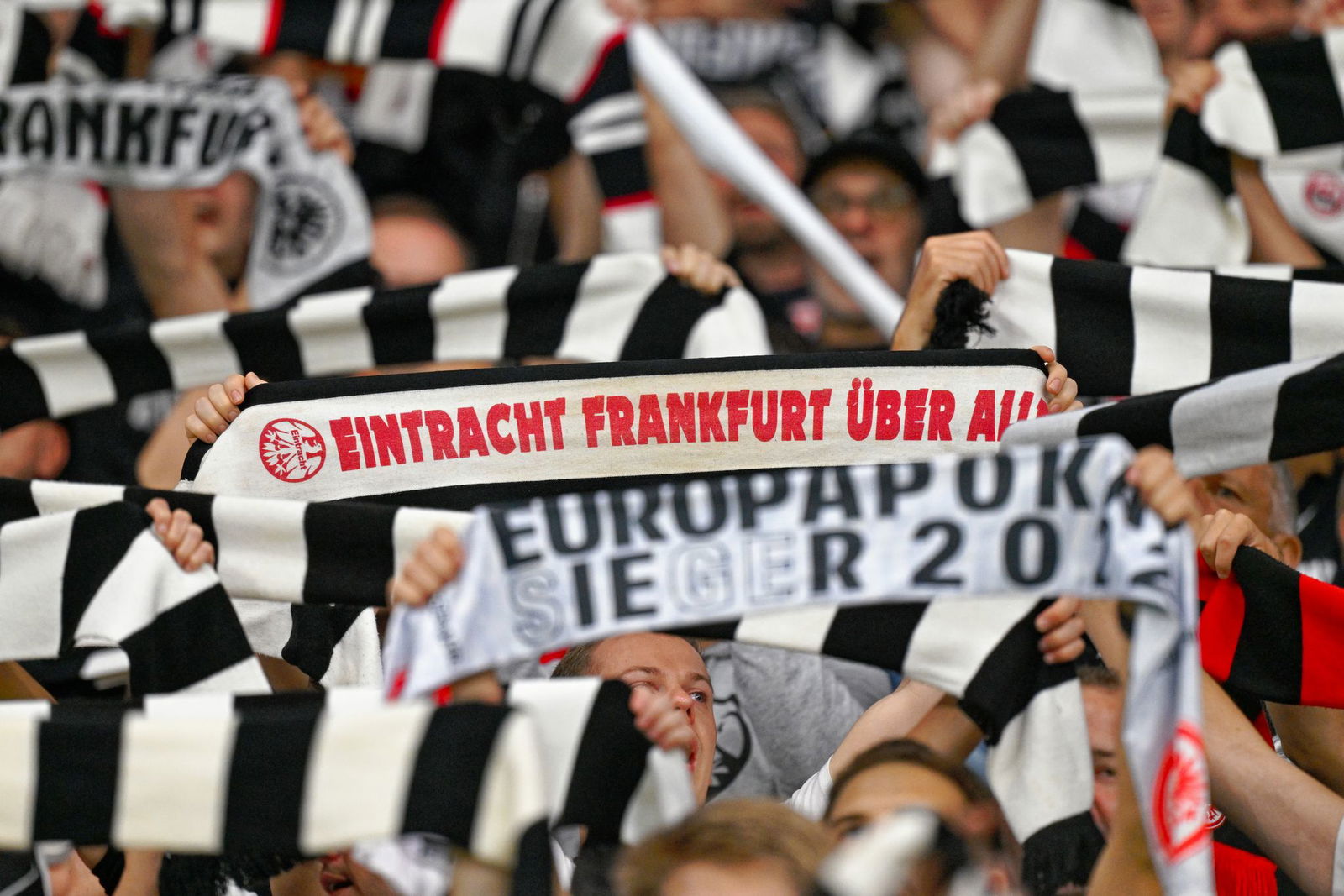 Frankfurter Fans sollen in Neapel nicht ins Stadion kommen.