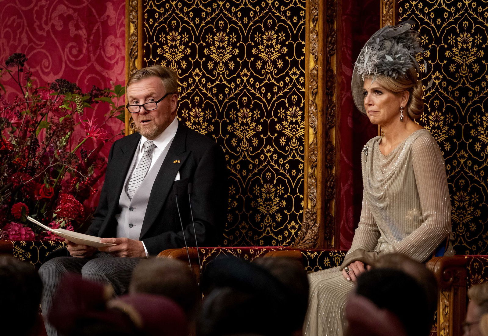 König Willem-Alexander verliest mit Königin Maxima an seiner Seite die Thronrede.