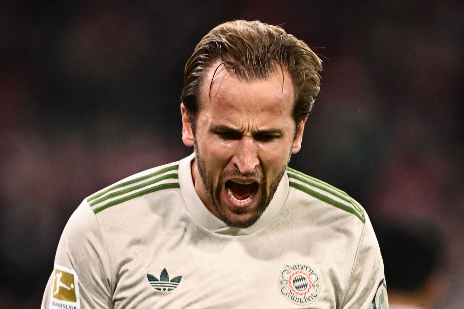 100 Tore in 104 Pflichtspielen für den FC Bayern: Harry Kane feiert seinen Rekord.