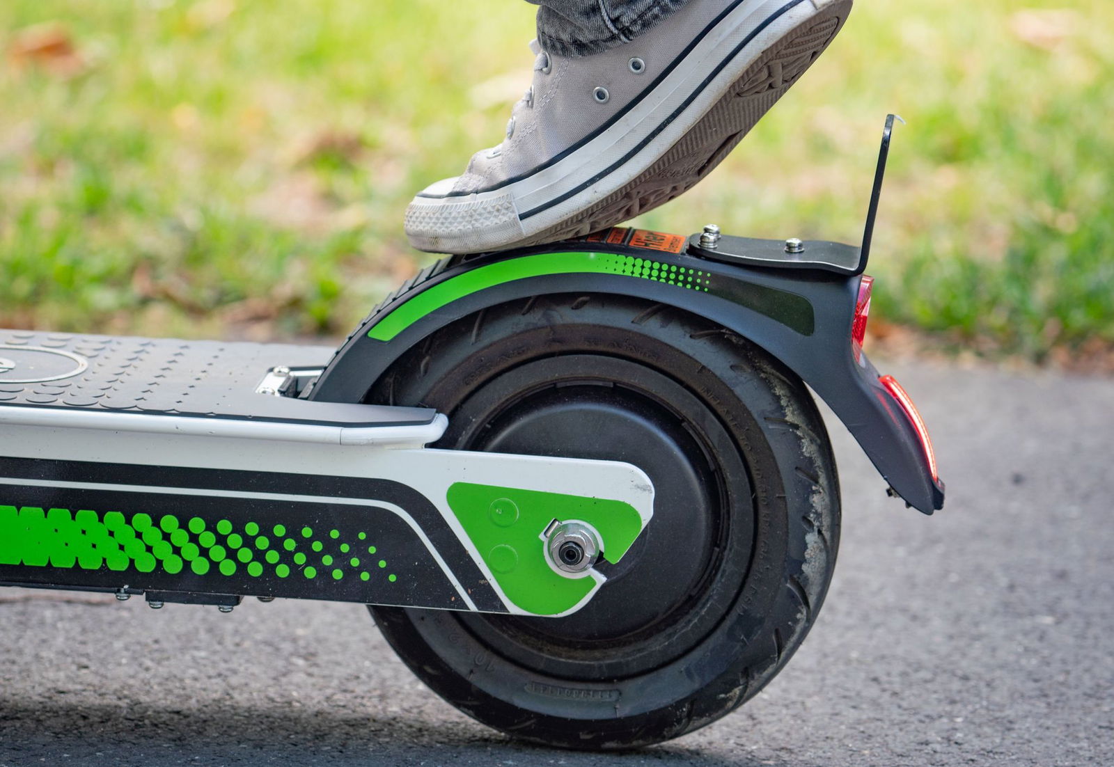 Die Stadt Bad Dürkheim untersagte die Touren mit Bescheid vom 9. Juli 2025 auf allen Feld- und Waldwegen. (Symbolbild)