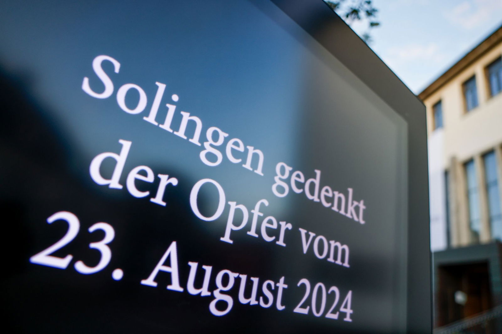 Vor mehr als einem Jahr stach der Mann auf seine Opfer ein. (Archivbild)