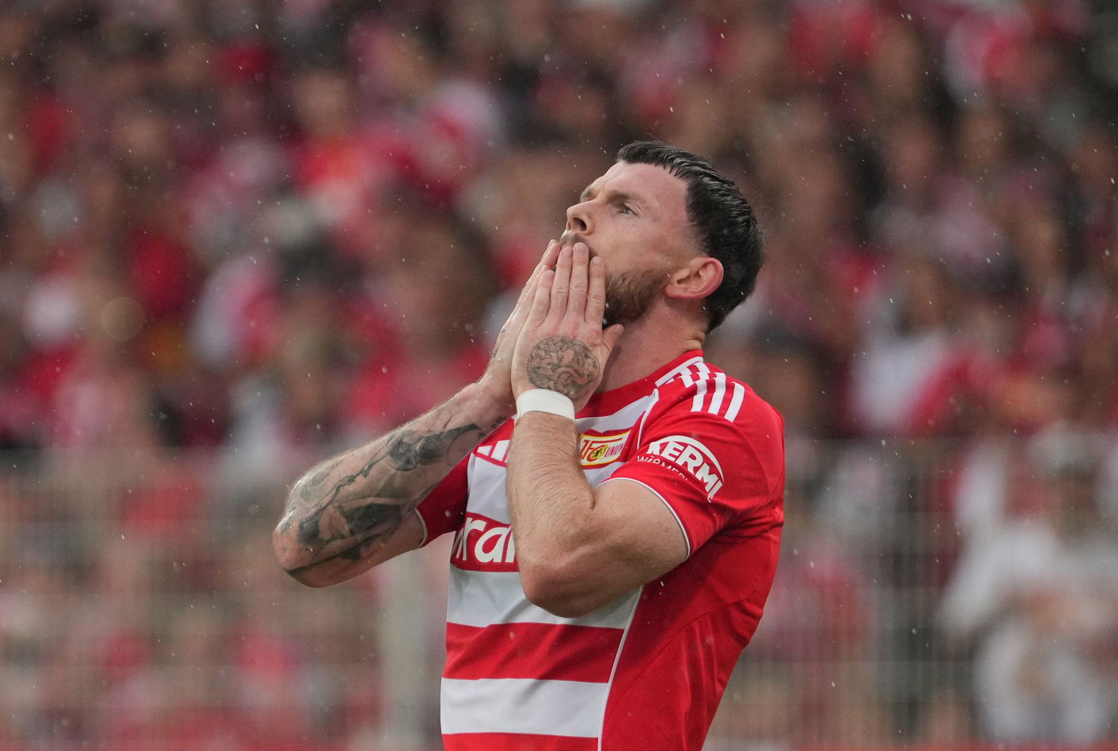 Haderte mit seinen vergebenen Chancen: Unions Oliver Burke. 