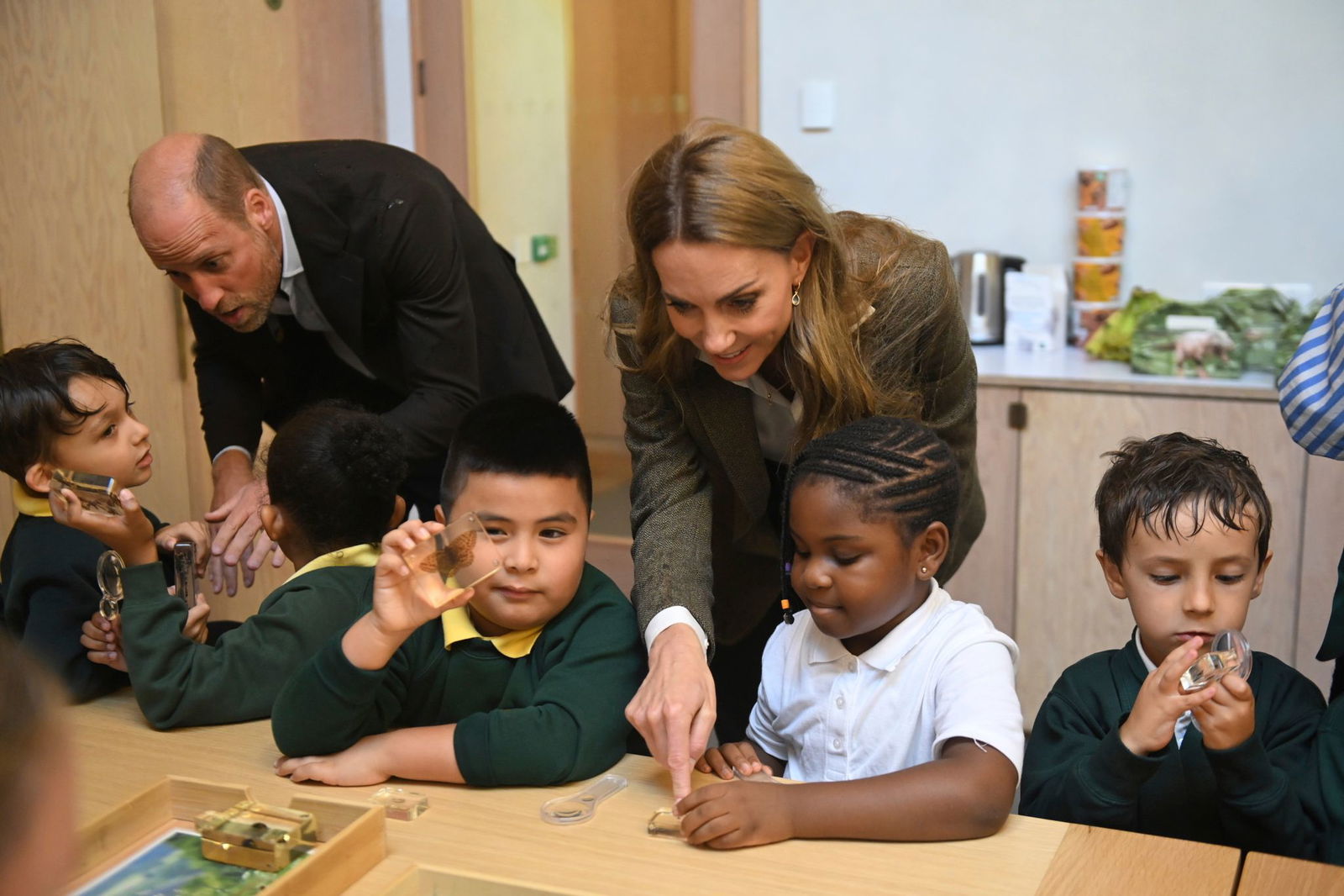 Gemeinsam mit Prinz William besuchte Kate eine Schulklasse im Natural History Museum.