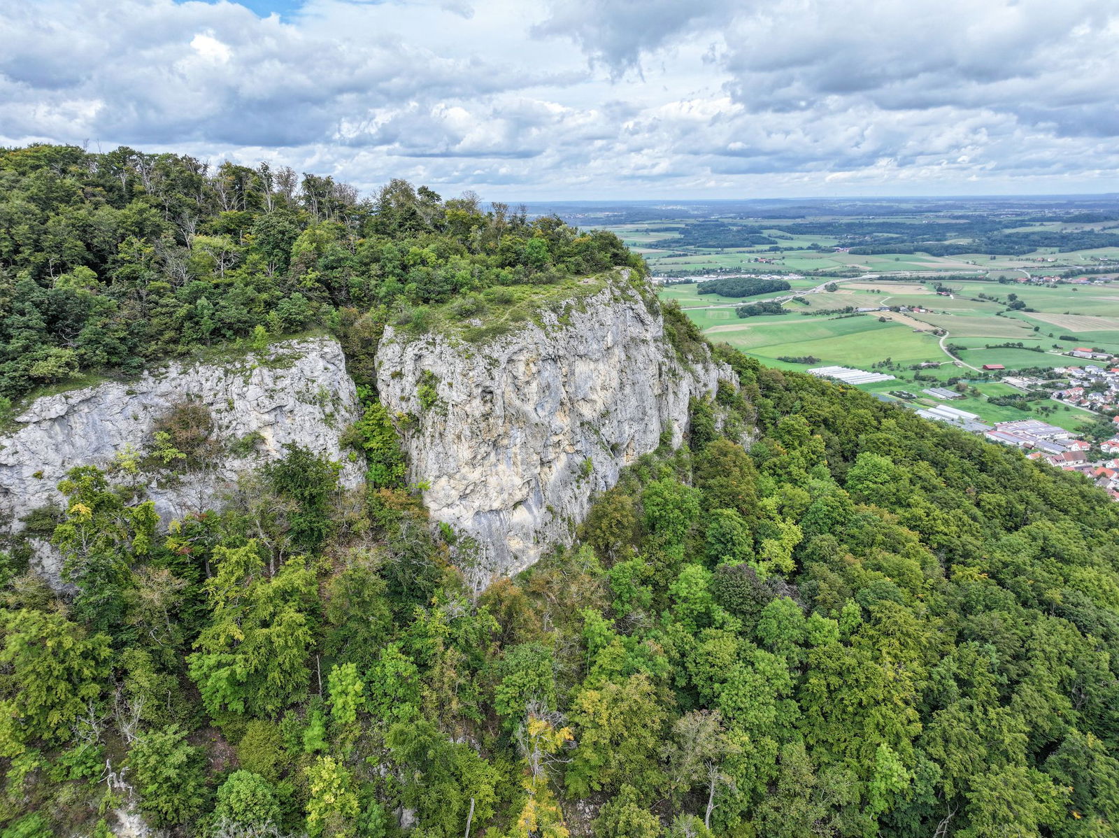 Der Rosenstein ist ein bei Ausflüglern beliebter Berg auf der Ostalb.