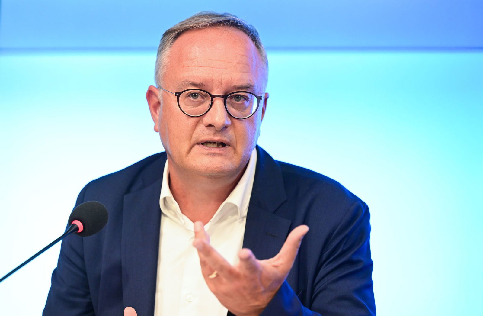 SPD-Fraktionschef Andreas Stoch warnt vor Ungerechtigkeiten bei Sonderzahlungen für Beamte mit mehreren Kindern. (Archivbild)