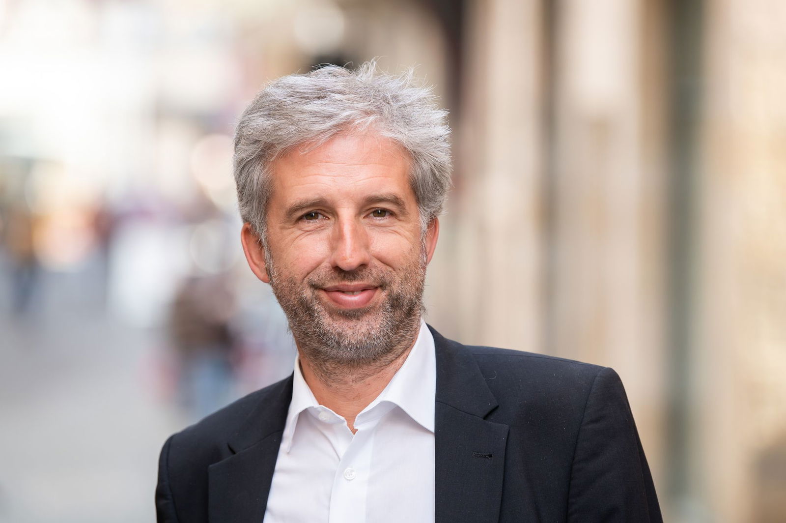 Tübingens Oberbürgermeister Boris Palmer (parteilos) diskutiert am Freitag auf einem Podium mit AfD-Landeschef Markus Frohnmaier. (Archivbild)