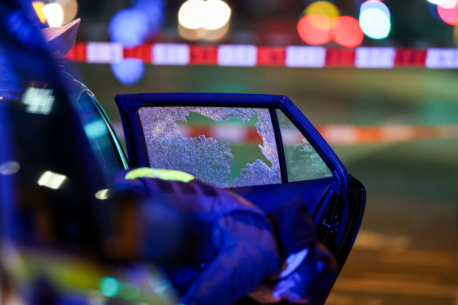 Ein halbes Jahr nach der Bluttat muss sich am Landgericht in Düsseldorf ein 24-Jähriger aus dem Saarland als Angeklagter verantworten. (Archivbild)