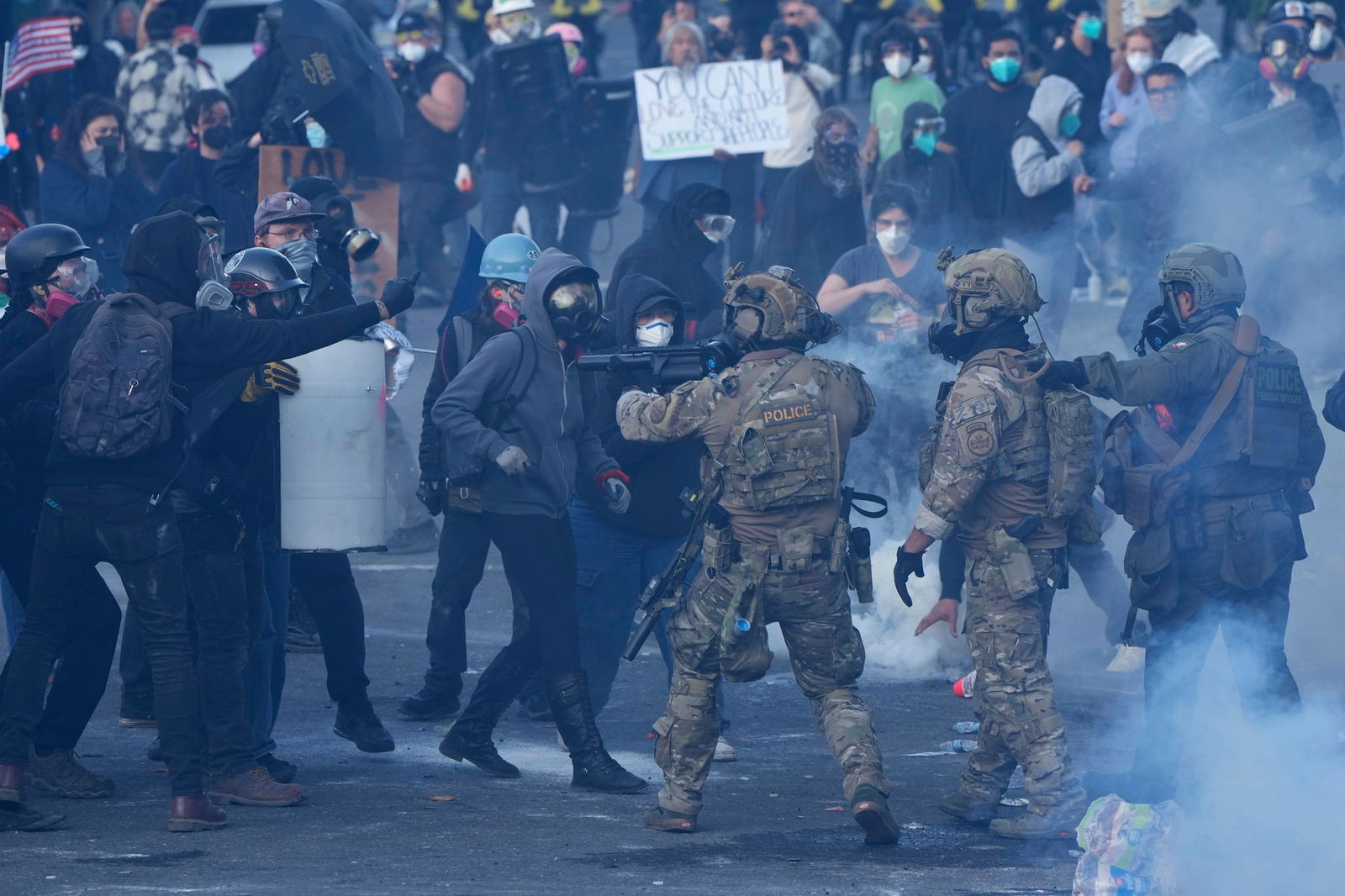 In Portland gibt es seit Längerem Proteste rund um eine ICE-Einrichtung - dabei wurde im Juni auch Tränengas gegen Demonstranten eingesetzt. (Archivbild)