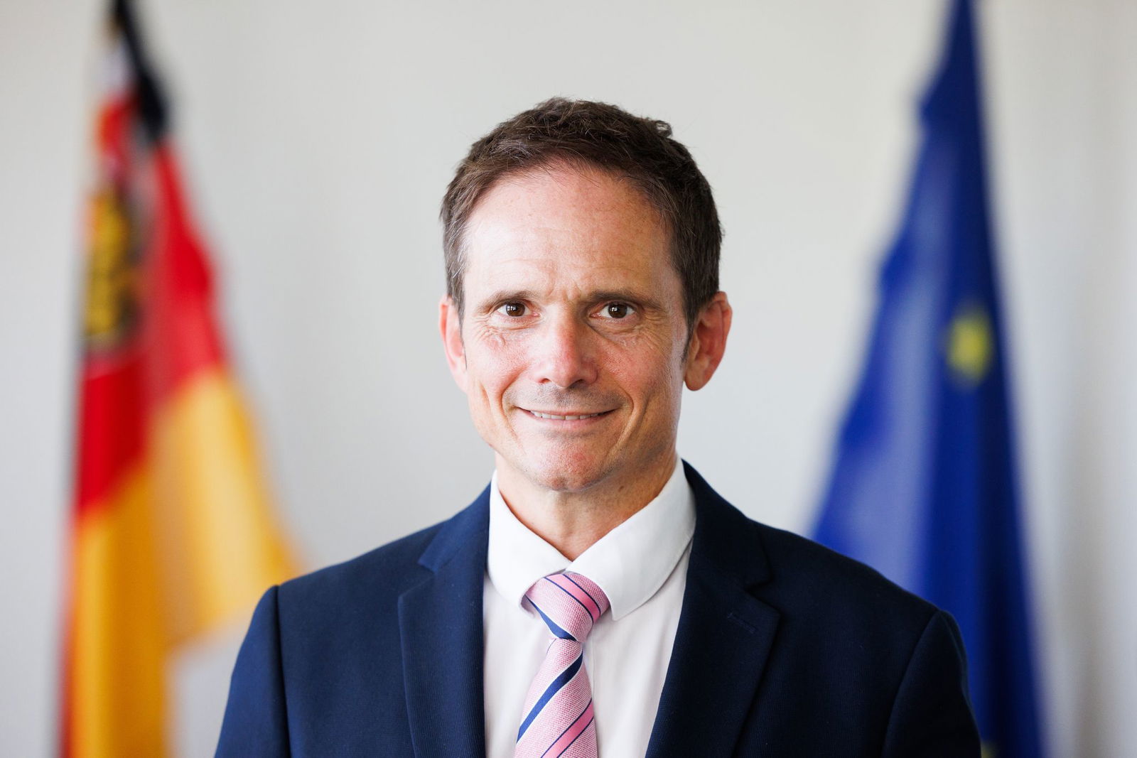 Mario Germano, Präsident des Landeskriminalamts (LKA) Rheinland-Pfalz. Trickbetrüger aus Callcentern haben im ersten Halbjahr 2025 Geld und Wertgegenstände im Wert von rund 3,5 Millionen Euro erbeutet. 