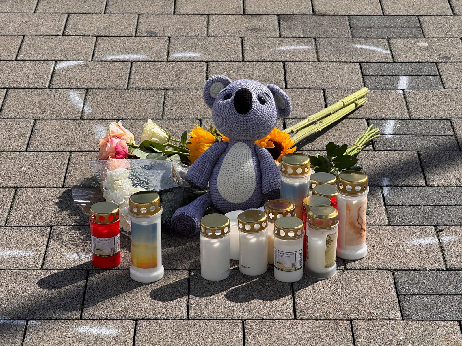 Ein junger Mann soll im Norden Baden-Württembergs einen 12-Jährigen mit dem Auto angefahren und getötet haben. 