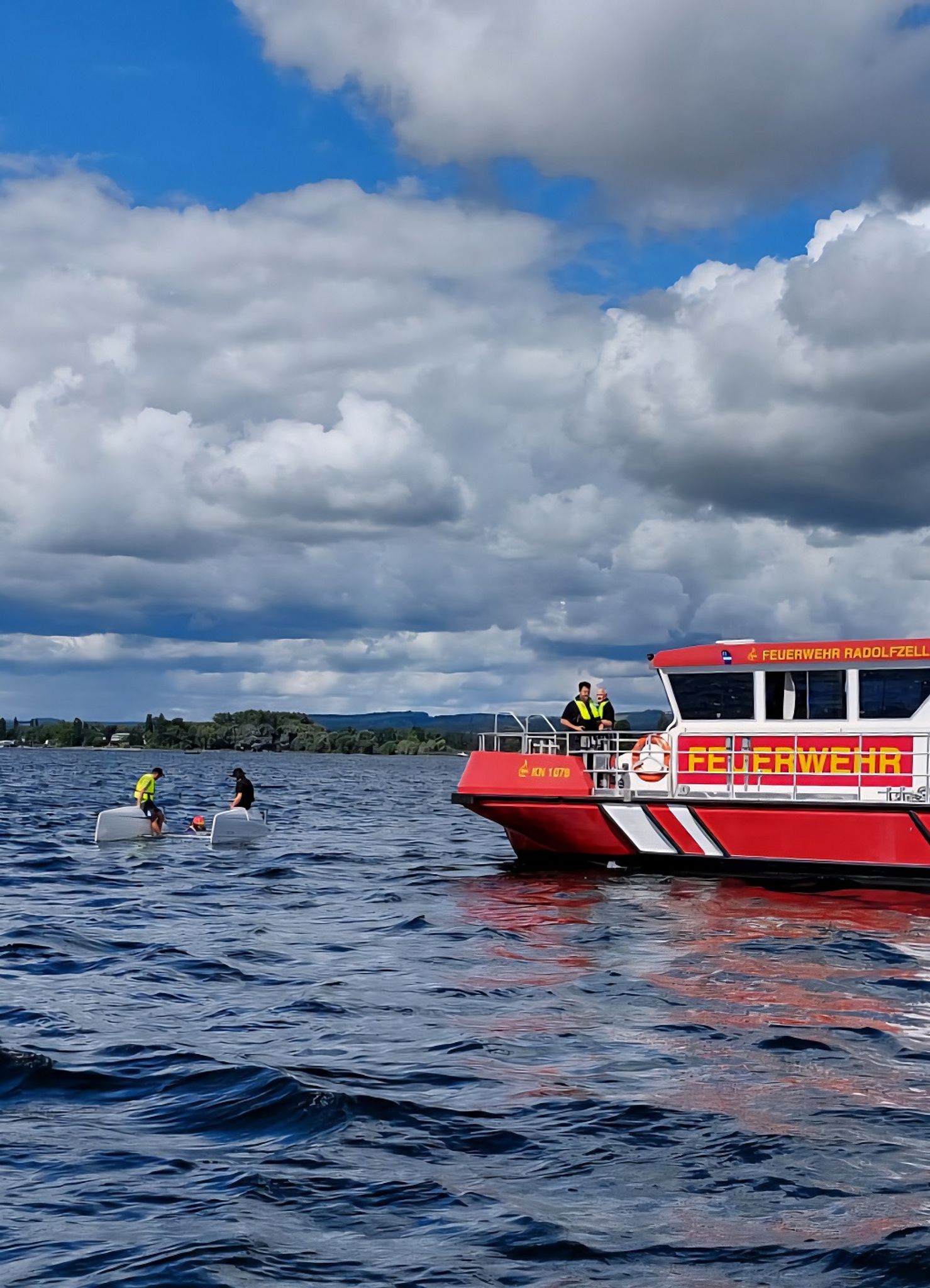 Zwei Männer konnten gerettet werden. 