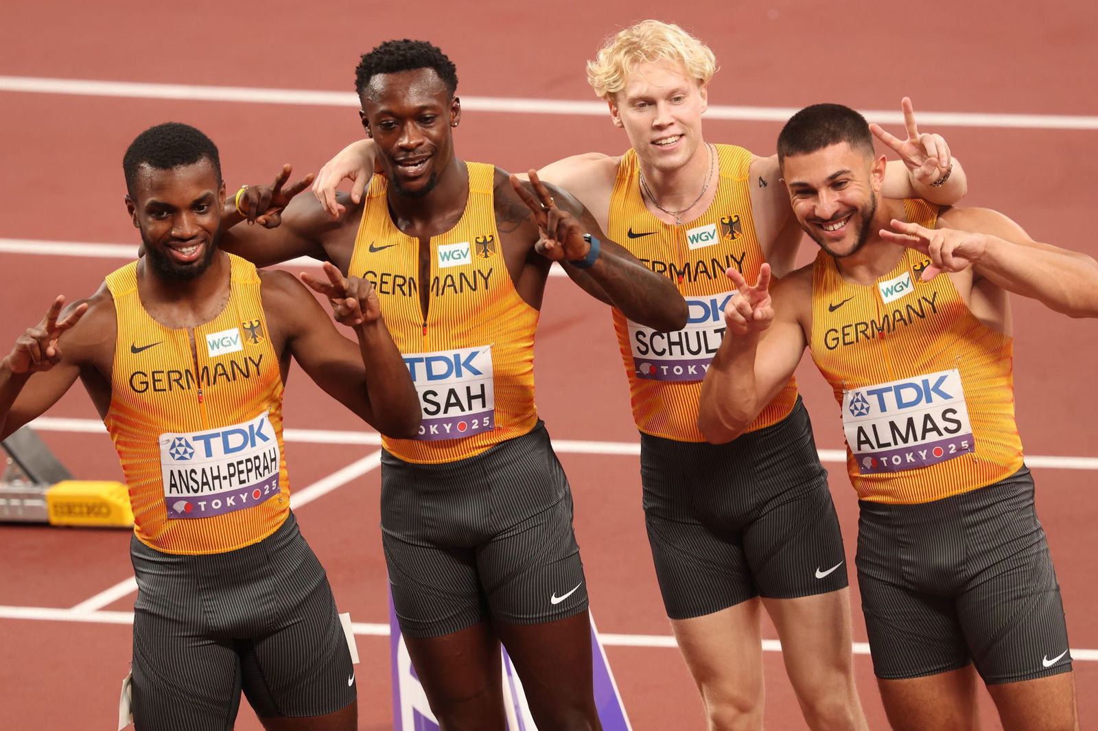 Steht im Finale: die deutsche 4x-100-Meter-Staffel mit Deniz Almas, Marvin Schulte, Owen Ansah und Lucas Ansah-Peprah (v. r.).