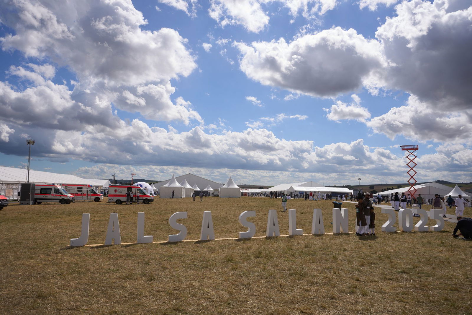 Rund 40.000 Menschen sind Veranstalterangaben zufolge am Wochenende nach Mendig gekommen.