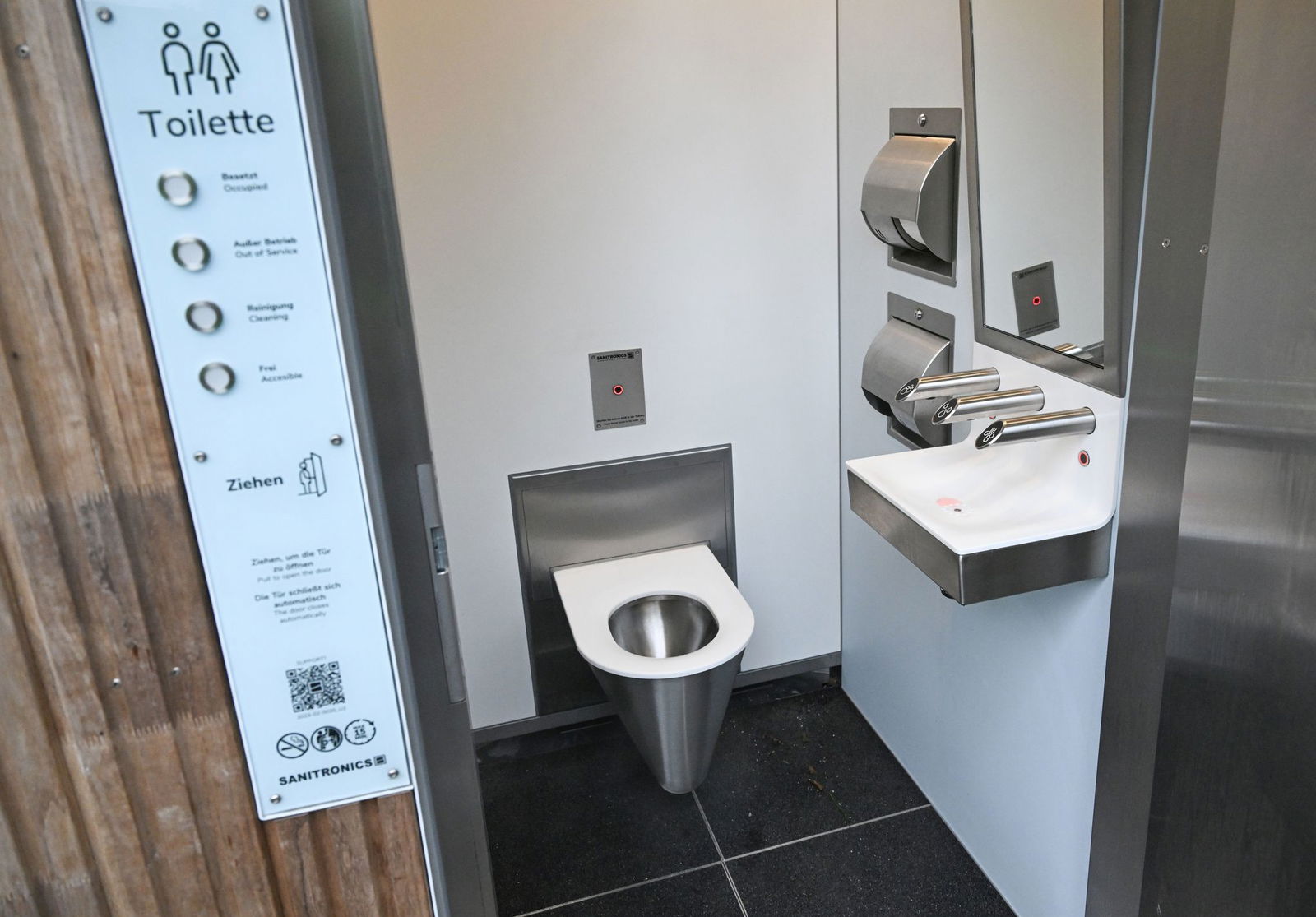 Nach jedem Besuch reinigt sich das neue Stuttgarter Klo von selbst.