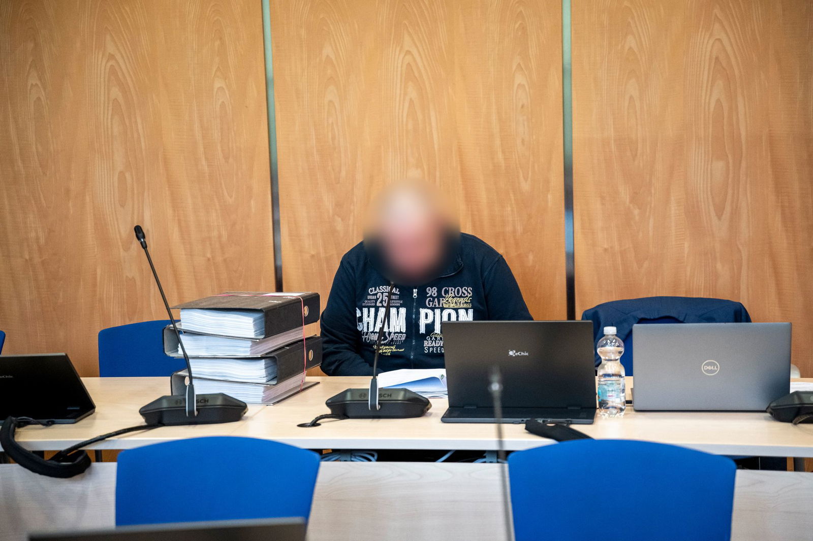 Der Angeklagte hat eingeräumt, die Frau mit einem Kabel erdrosselt zu haben. (Archivbild) 