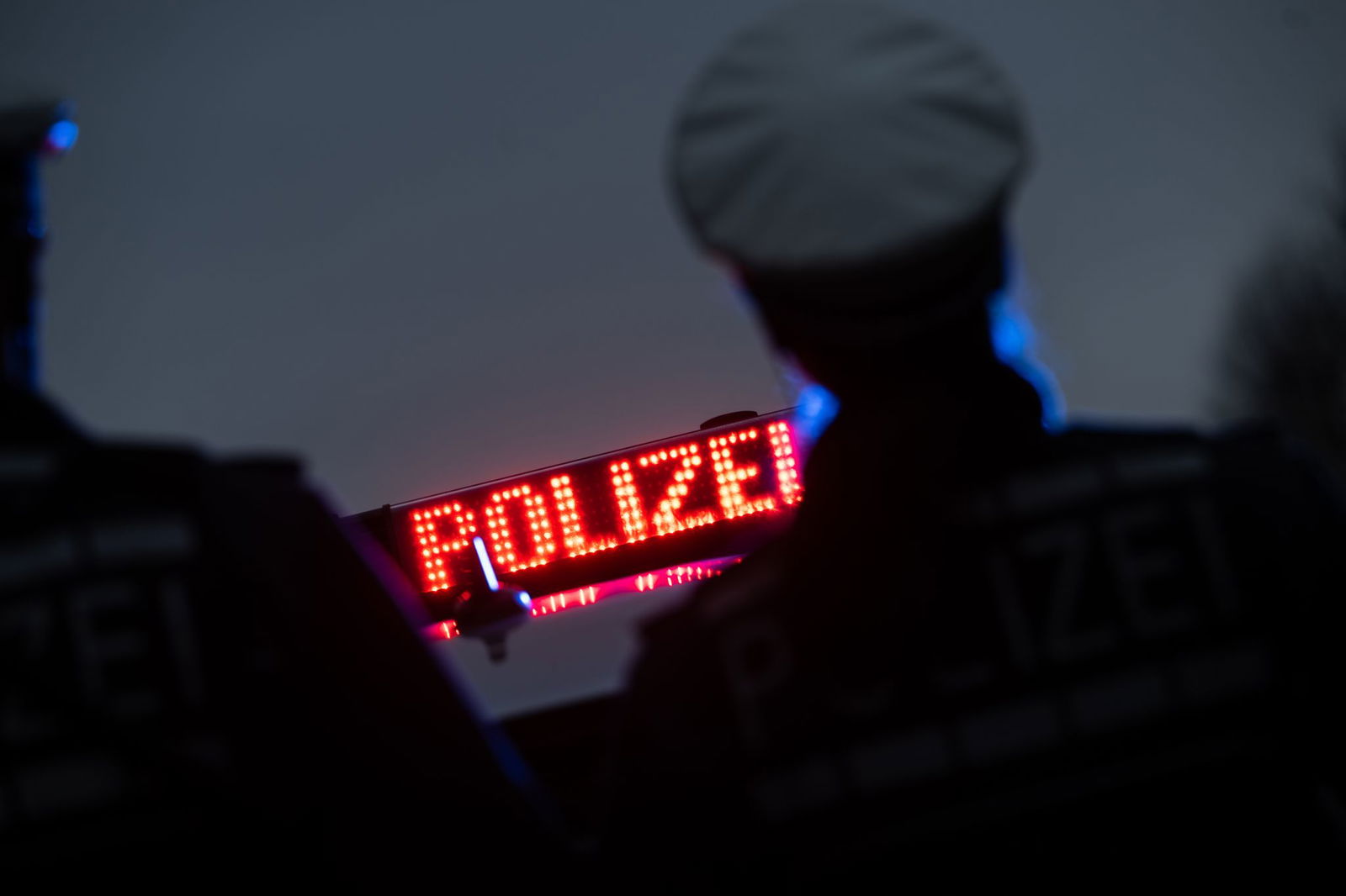 Die Polizei nahm den 46 Jahre alten Verdächtigen nach dem Vorfall am Samstagabend fest. (Symbolbild)
