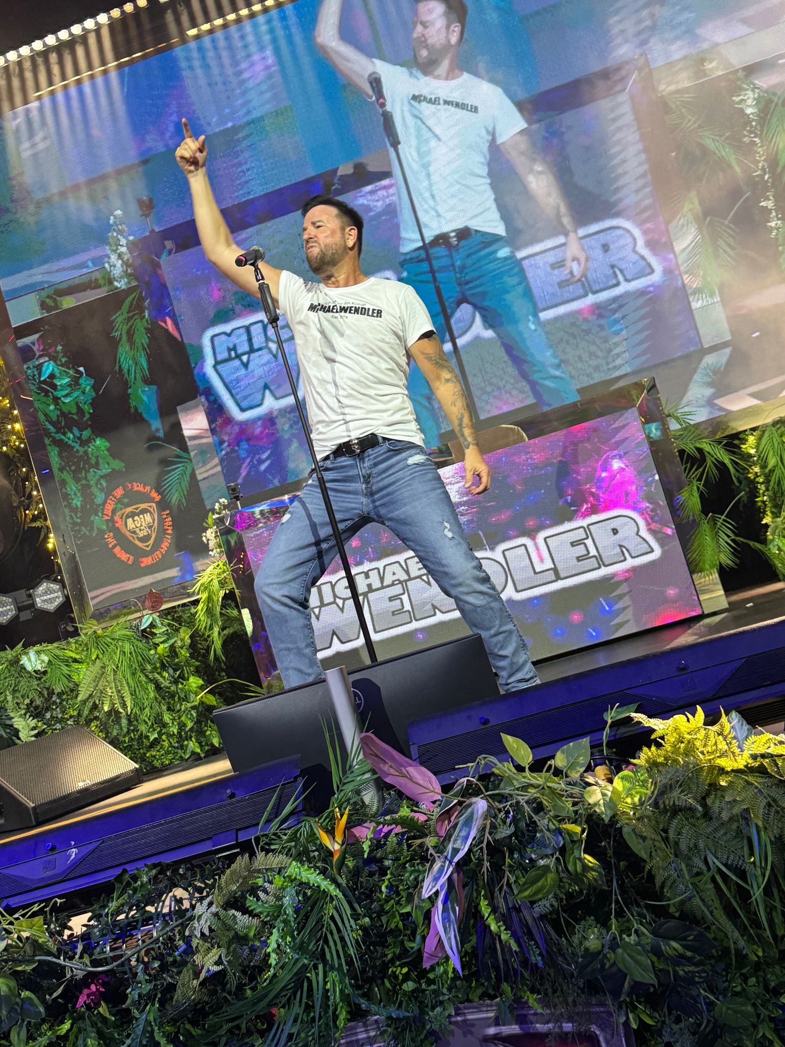 «Sie liebt den DJ»: Wendler präsentierte im «Megapark» seine Hits.