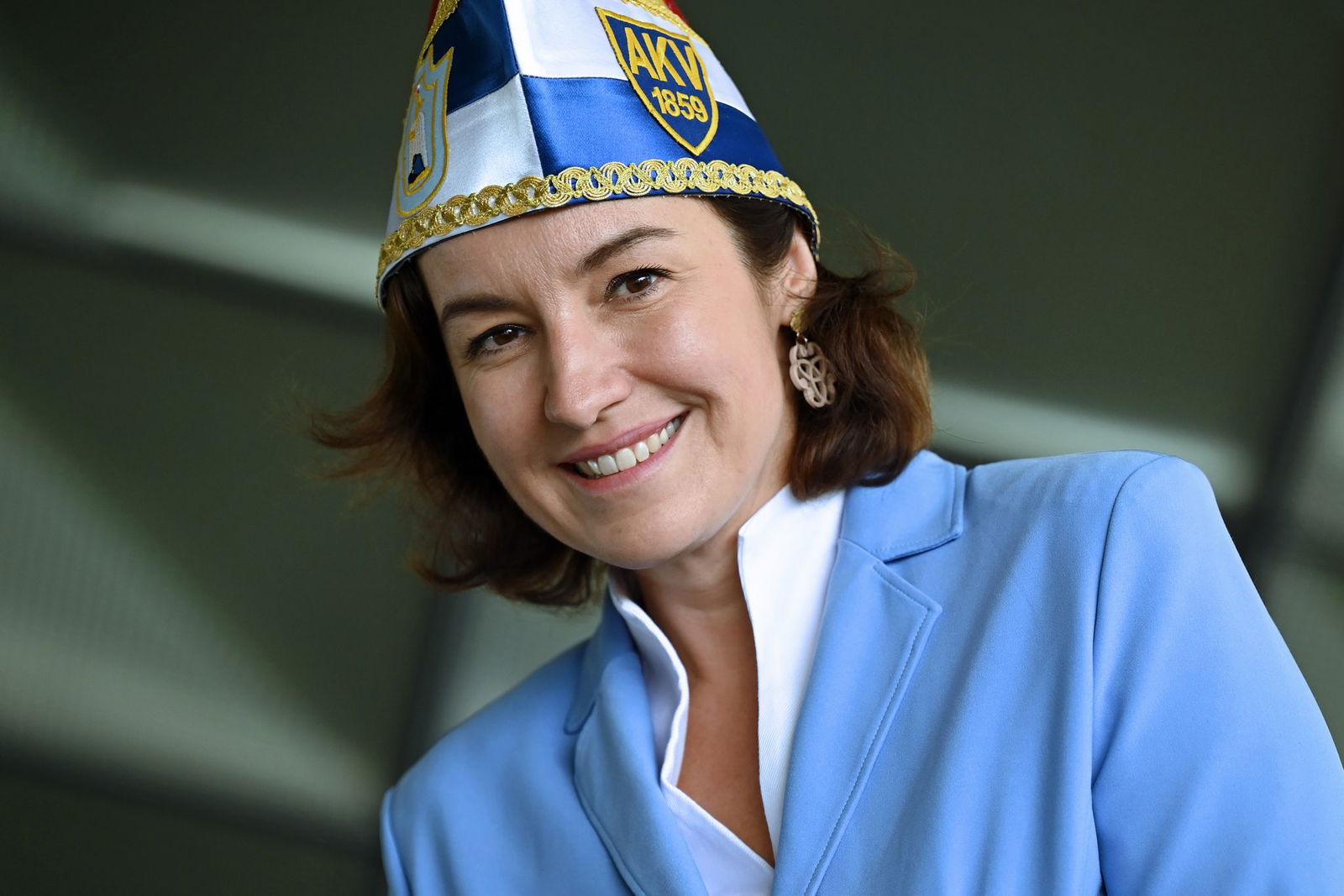 Dorothee Bär (CSU) ist erst die 9. Frau, die den Orden erhält.