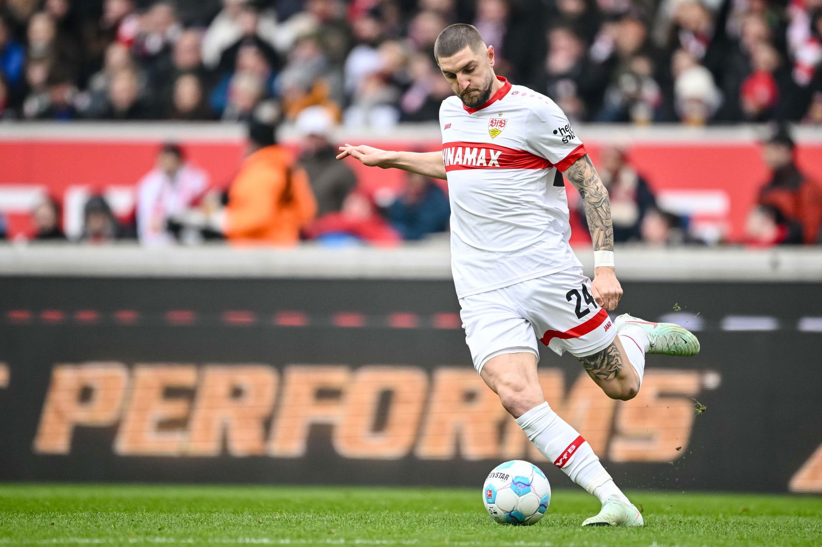 VfB-Abwehrchef Jeff Chabot ist nach muskulären Problemen wieder fit.