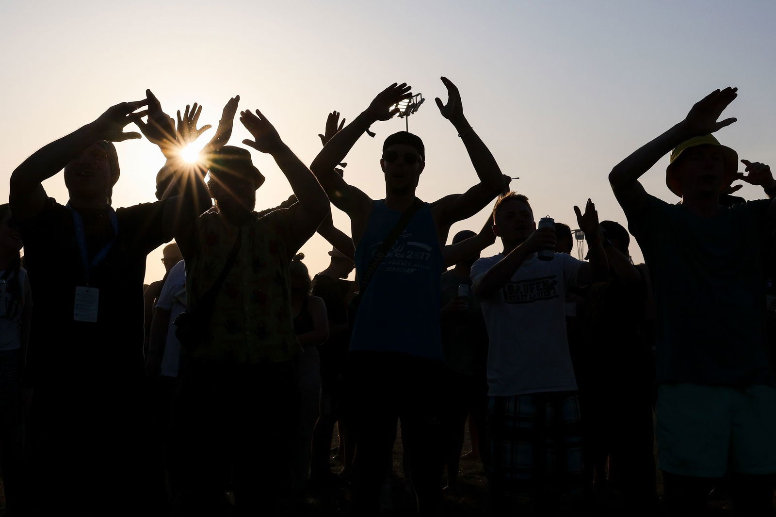 Für Tickets müssen Fans bei einigen Festivals tiefer in die Tasche greifen. (Symbolbild)