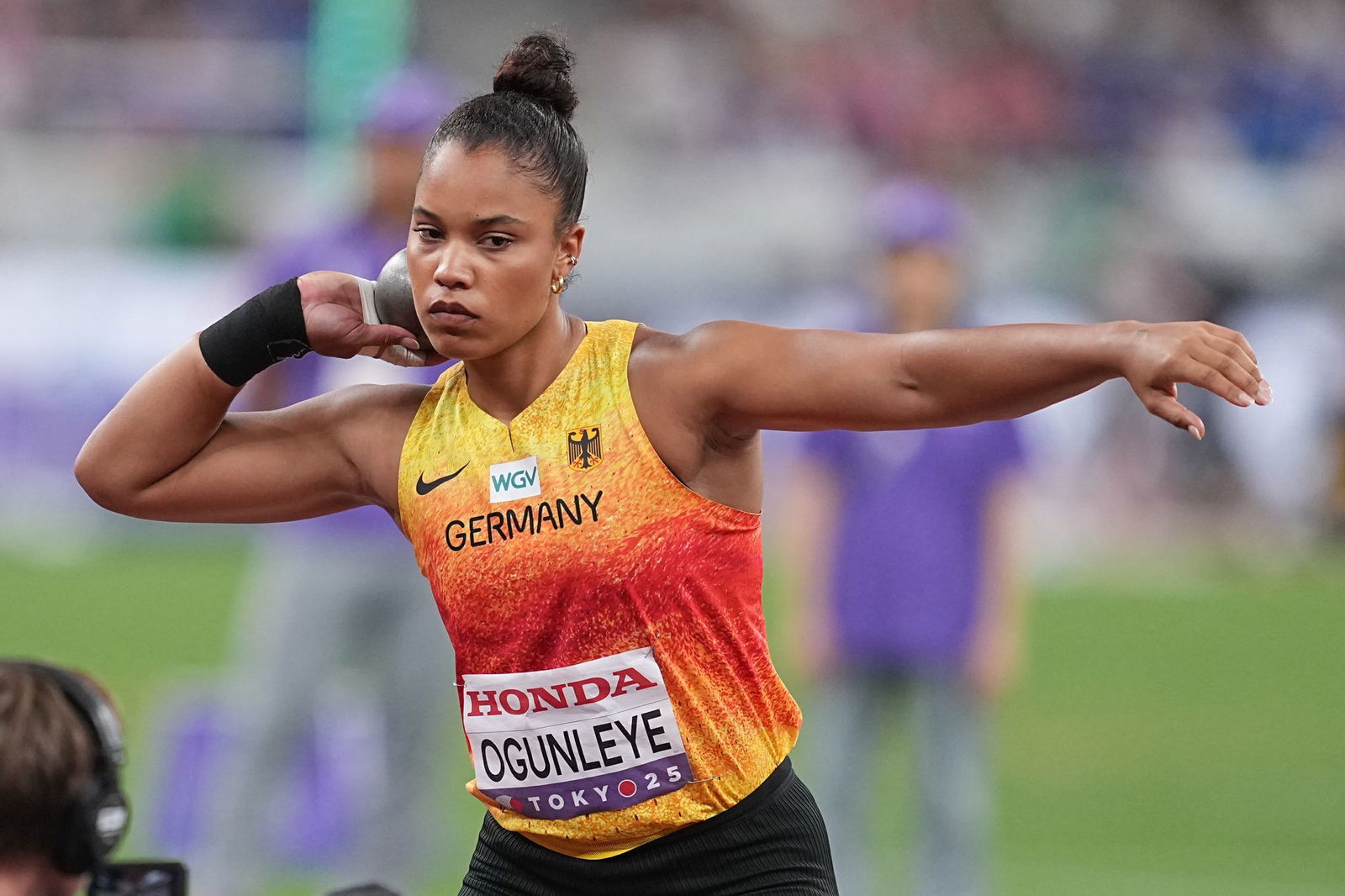 Kugelstoß-Olympiasiegerin Yemisi Ogunleye musste sich bei der WM mit Platz sechs zufriedengeben.