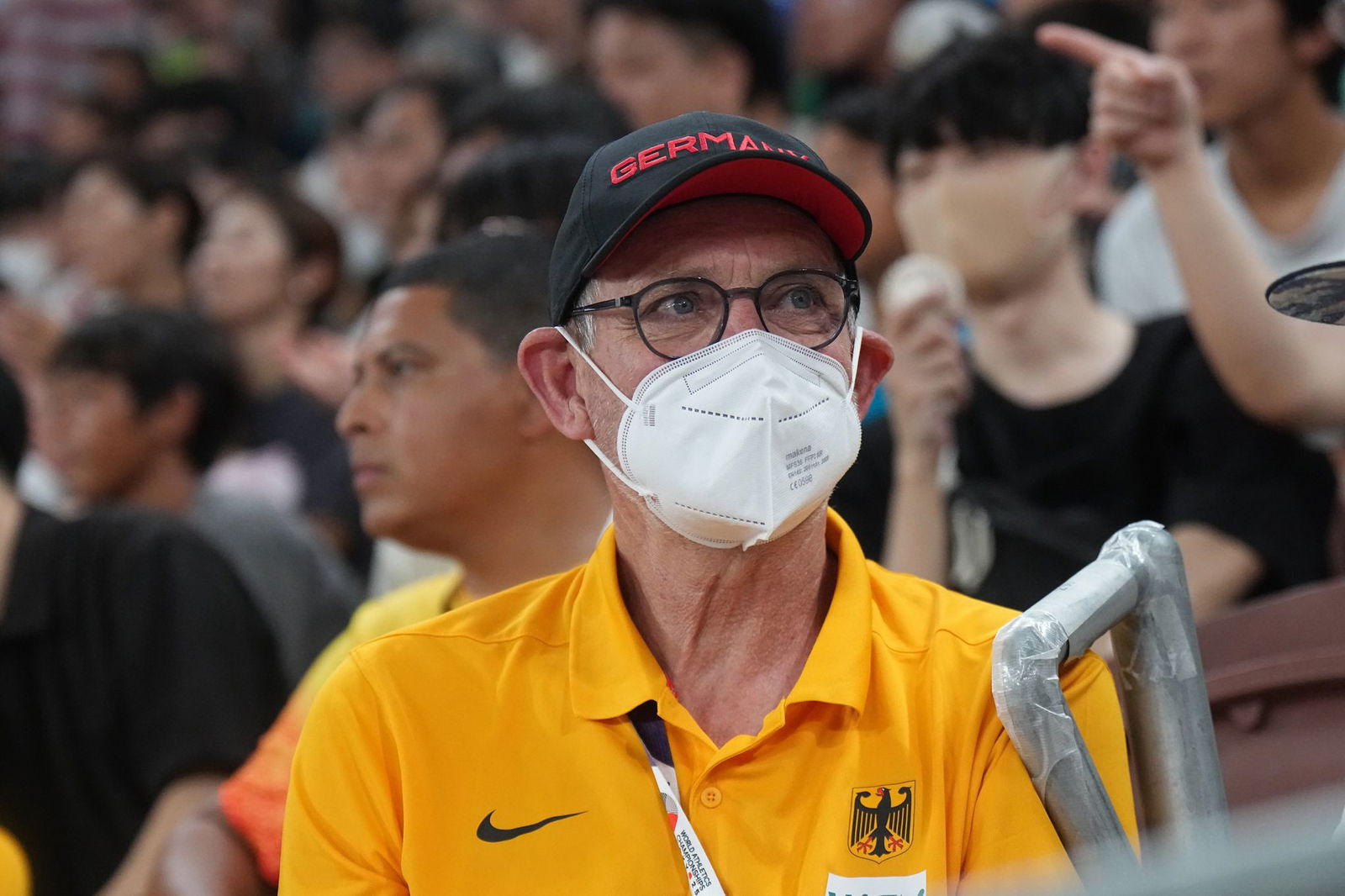 Nach seinem Fehlen in der Qualifikation war Mihambo-Trainer Ulli Knapp beim Finale dabei.