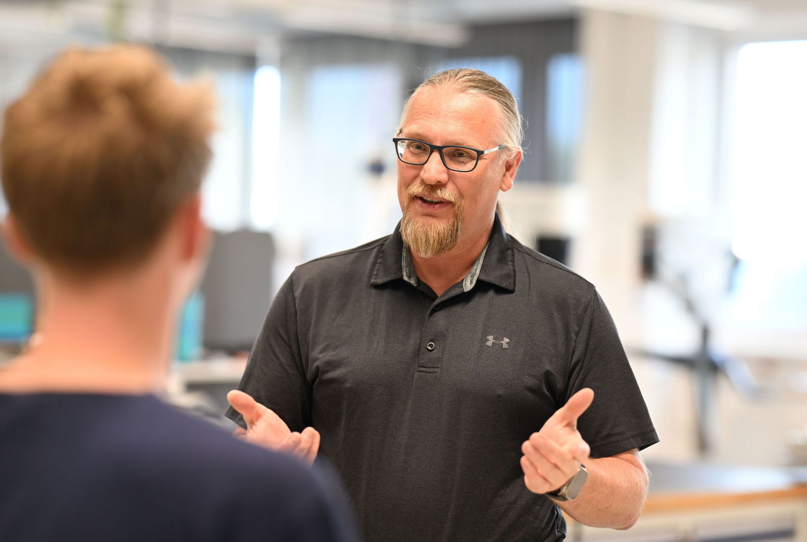 Für Ausbildungsleiter Karsten Wagner kommt es darauf an, die Azubis individuell zu fördern. 