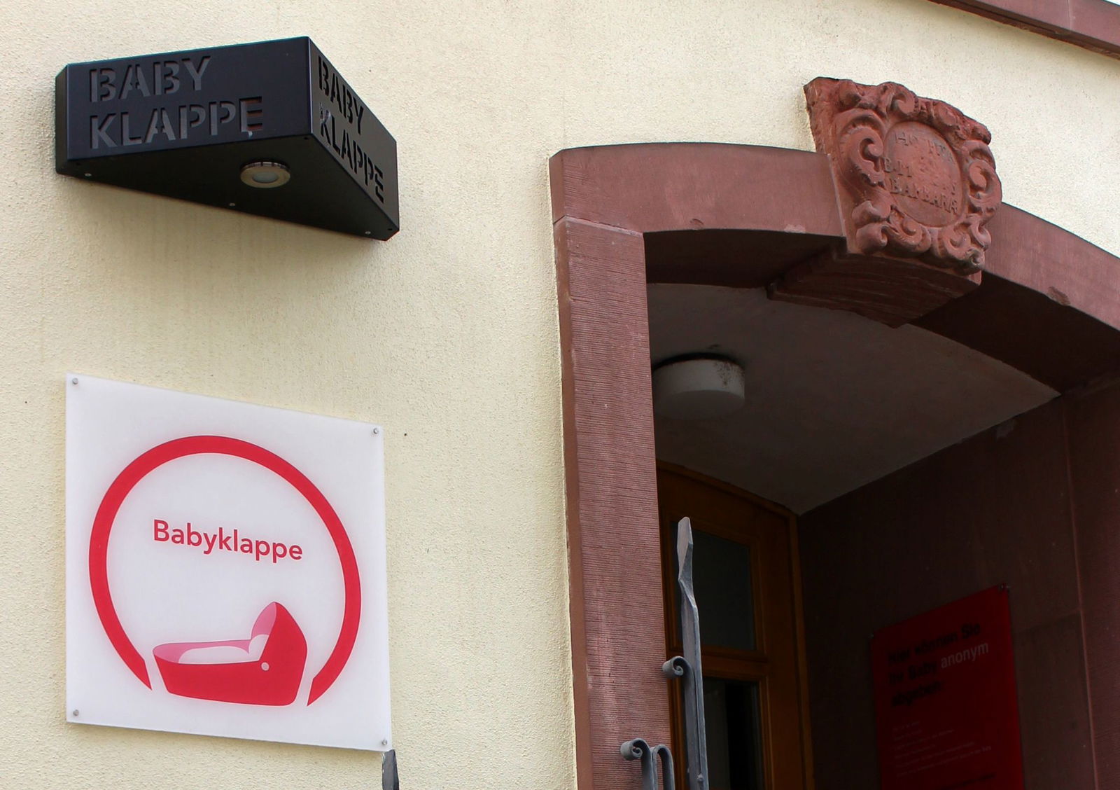 Der Sozialdienst möchte sich nach eigenen Angaben um einen neuen Standort für die Babyklappe bemühen. (Archivbild)