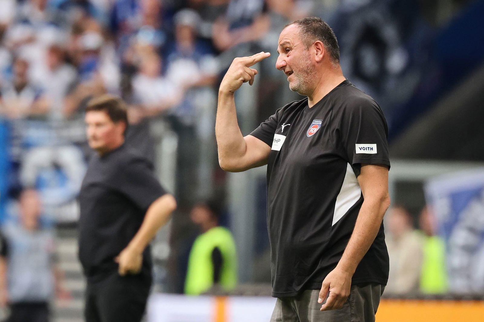 Musste immer wieder korrigieren: Heidenheims Trainer Frank Schmidt.