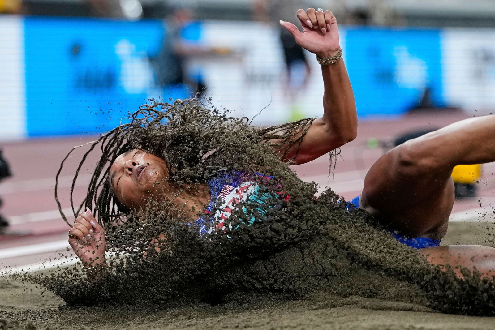 Mihambo-Konkurrentin Tara Davis-Woodhall überzeugt bei der WM.