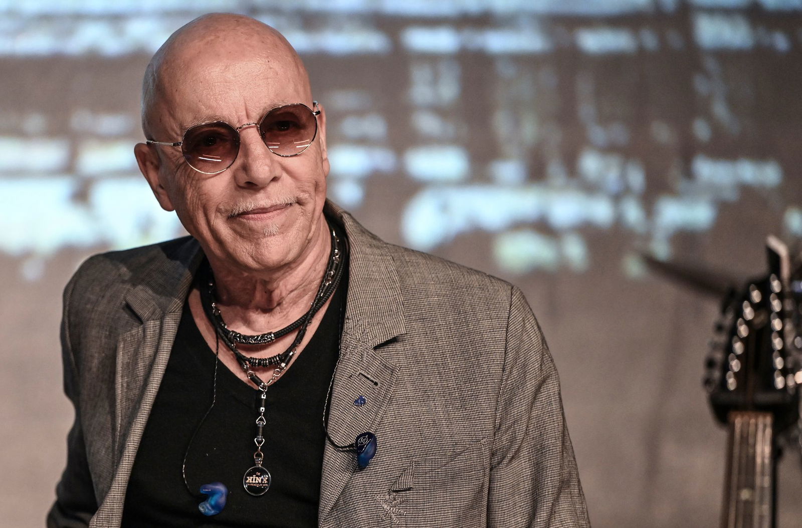 Knapp drei Jahre nach dem Ende von City beginnt eine neue Ära für Sänger Toni Krahl.