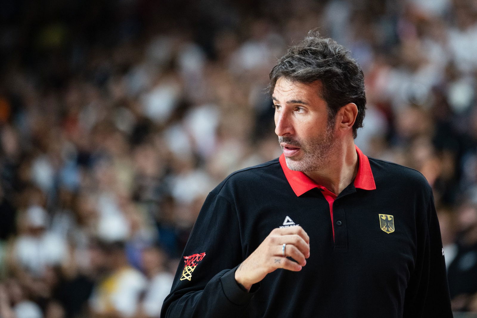 Aus dem Krankenhaus raus: Basketball-Trainer Mumbru.