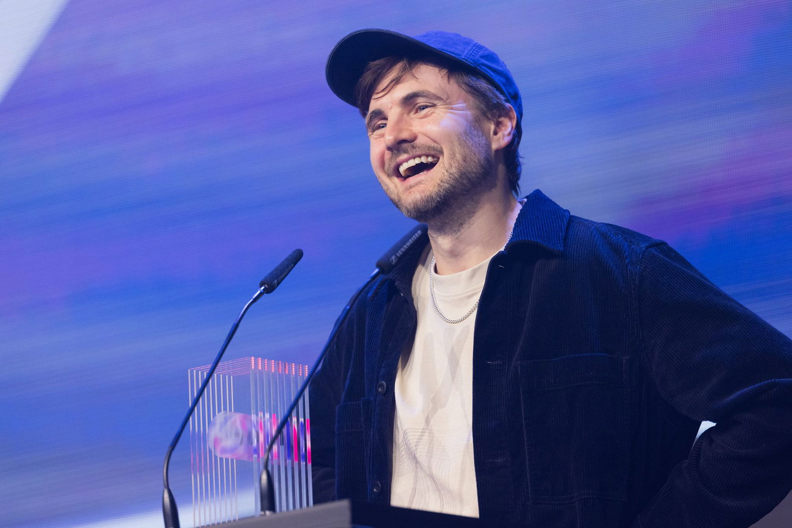 Phil Laude freut sich über den «Ehrenpreis» bei den  VideoDays Festival Awards.