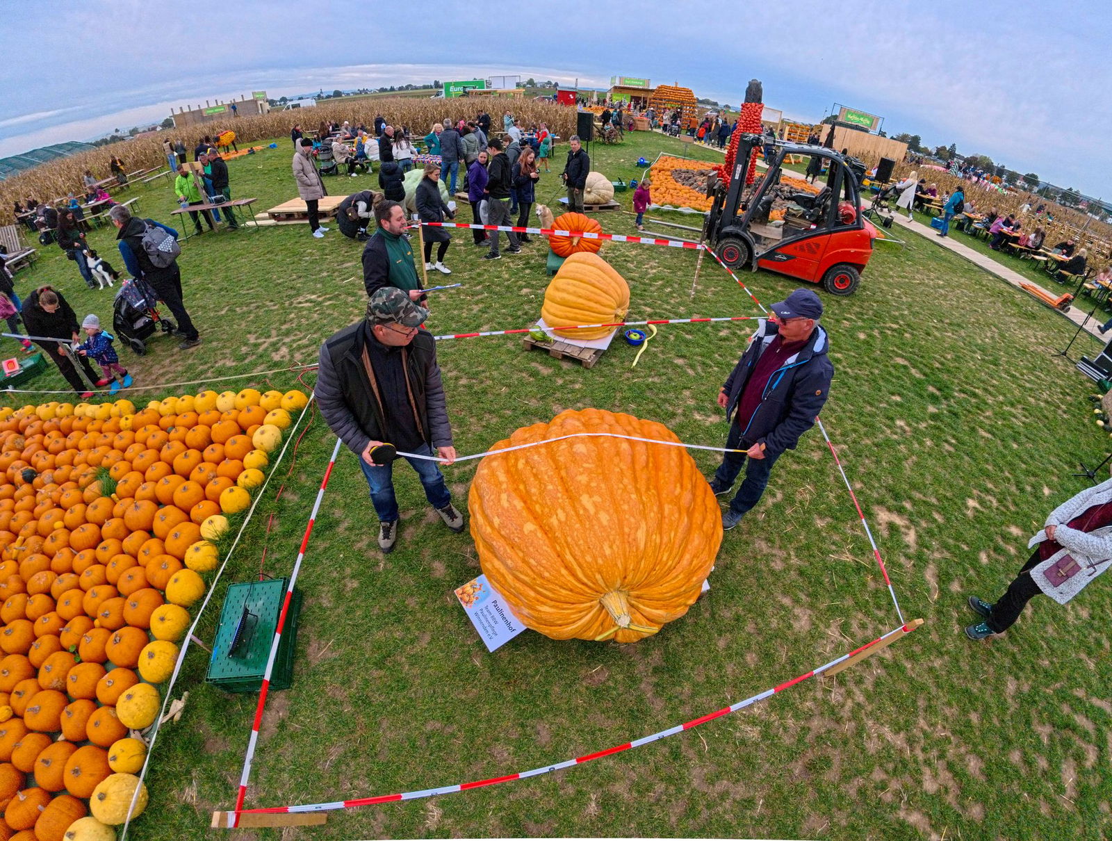 Den Sieger erwartete ein Preisgeld von 500 Euro sowie ein Präsentkorb im Warenwert von mehr als 100 Euro.