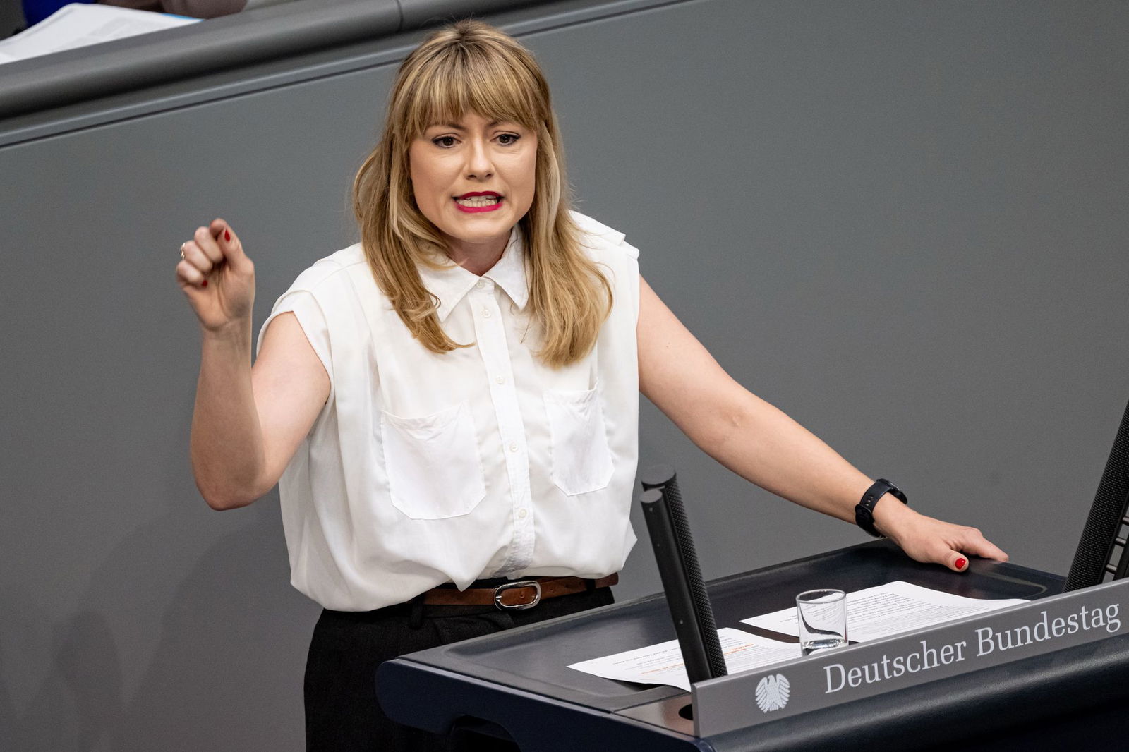 Clara Bünger (Linke) hält es für falsch, dass der Familiennachzug zu subsidiär Schutzberechtigten ausgesetzt ist. (Archivfoto)