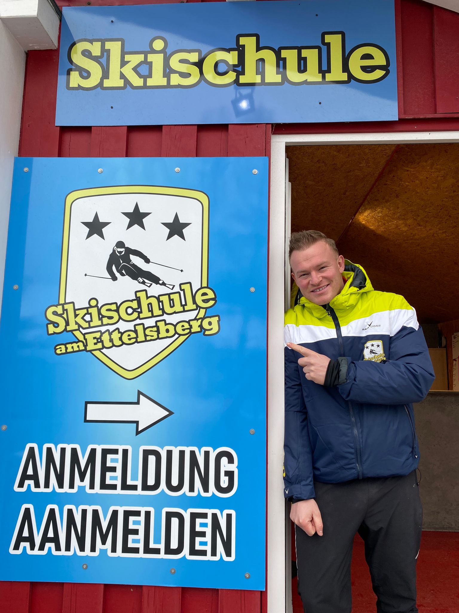 Von der Playa an die Piste: Julian Benz hat zwei Skischulen im Sauerland. (Handout)