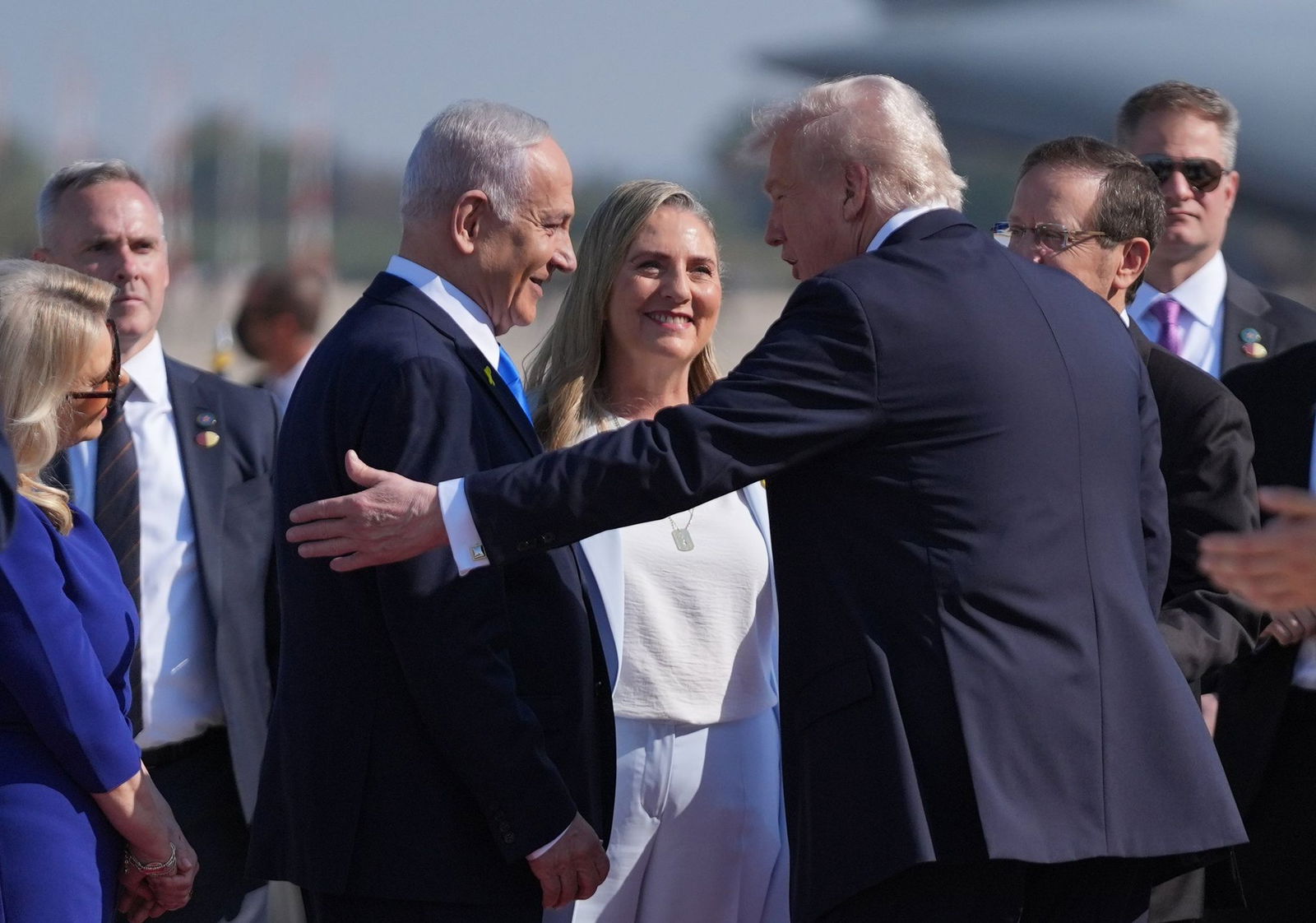 Israel und die USA feiern den Durchbruch. 