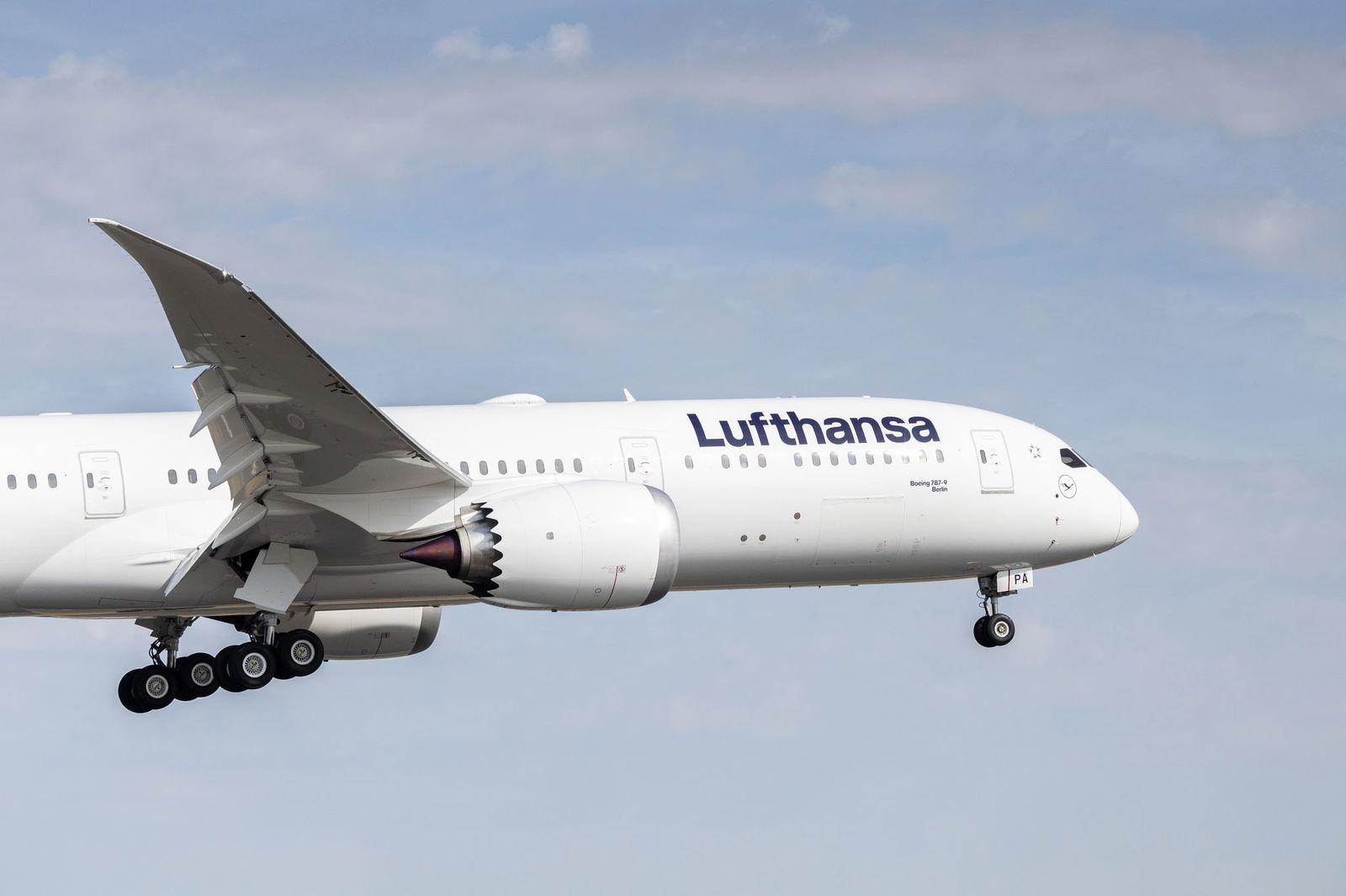 Die Boeing 787 ist Lufthansas Hoffnungsträger für das Drehkreuz Frankfurt. (Symbolbild)