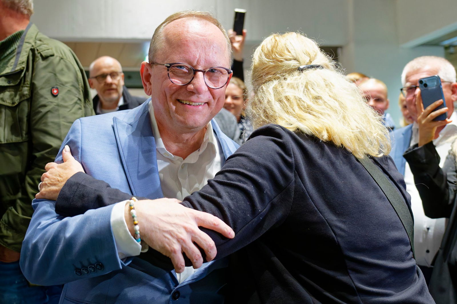 Klaus Blettner (l) soll das Amt als OB am 1. Januar 2026 antreten.