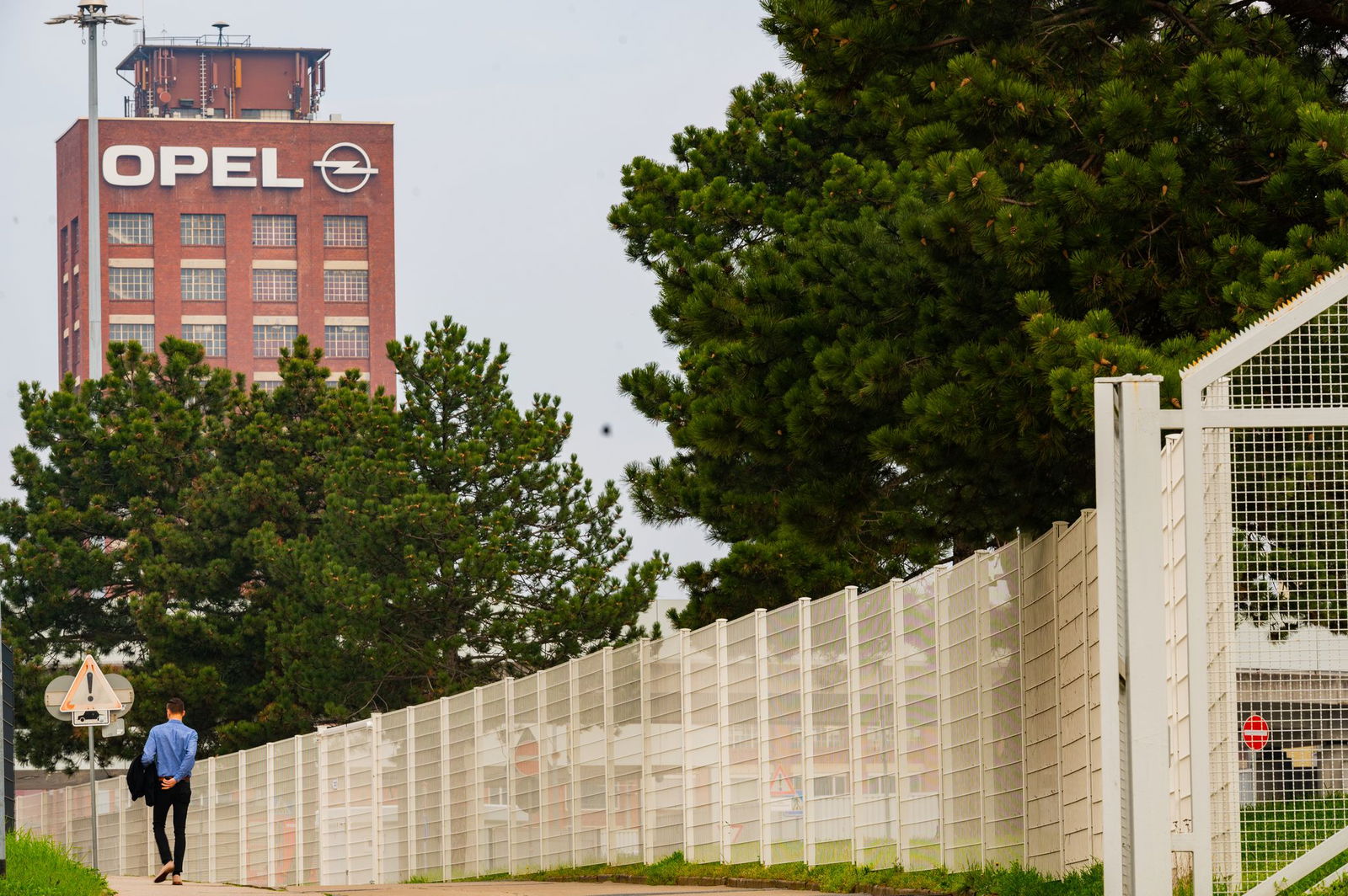 Seit mehr als 125 Jahren werden in Rüsselsheim Autos bei Opel gebaut. (Archivbild)
