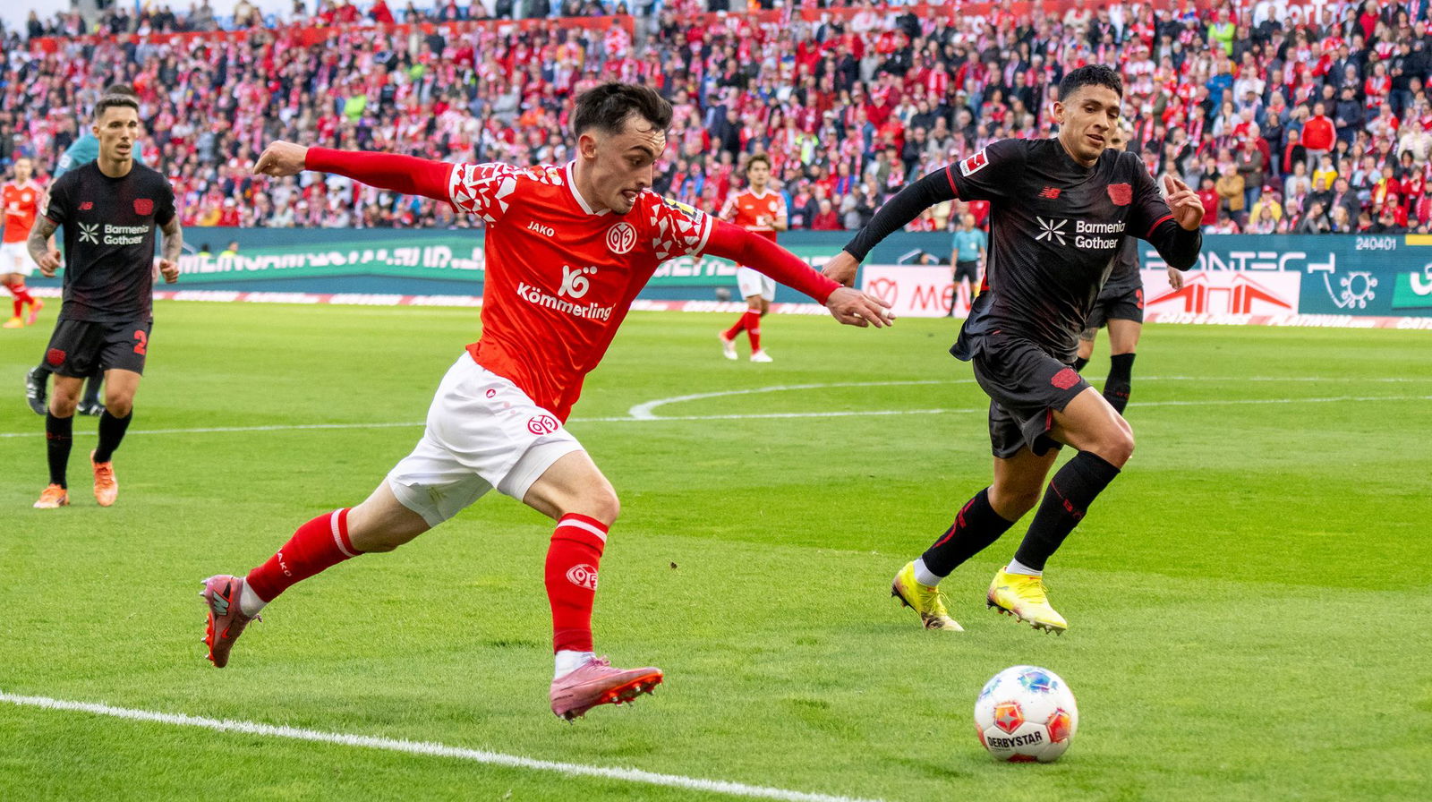 Der Mainzer Flügelflitzer Paul Nebel macht Druck.