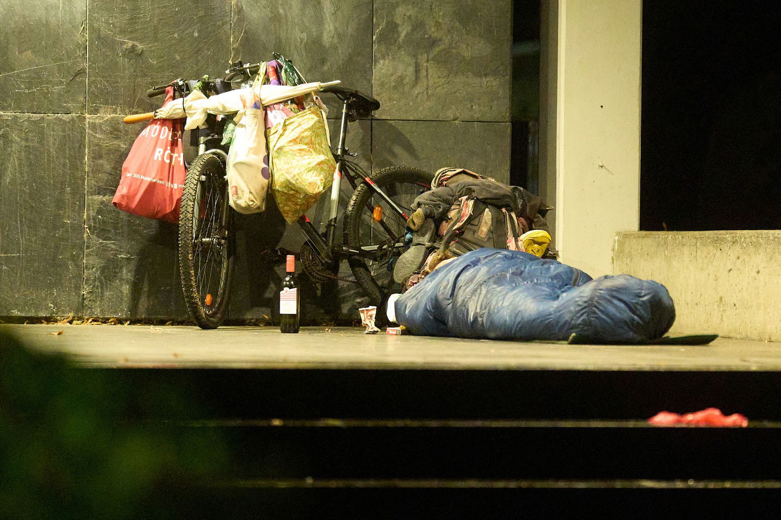 Beim Programm Housing First steht eine Wohnung am Anfang der Hilfekette. (Symbolbild)