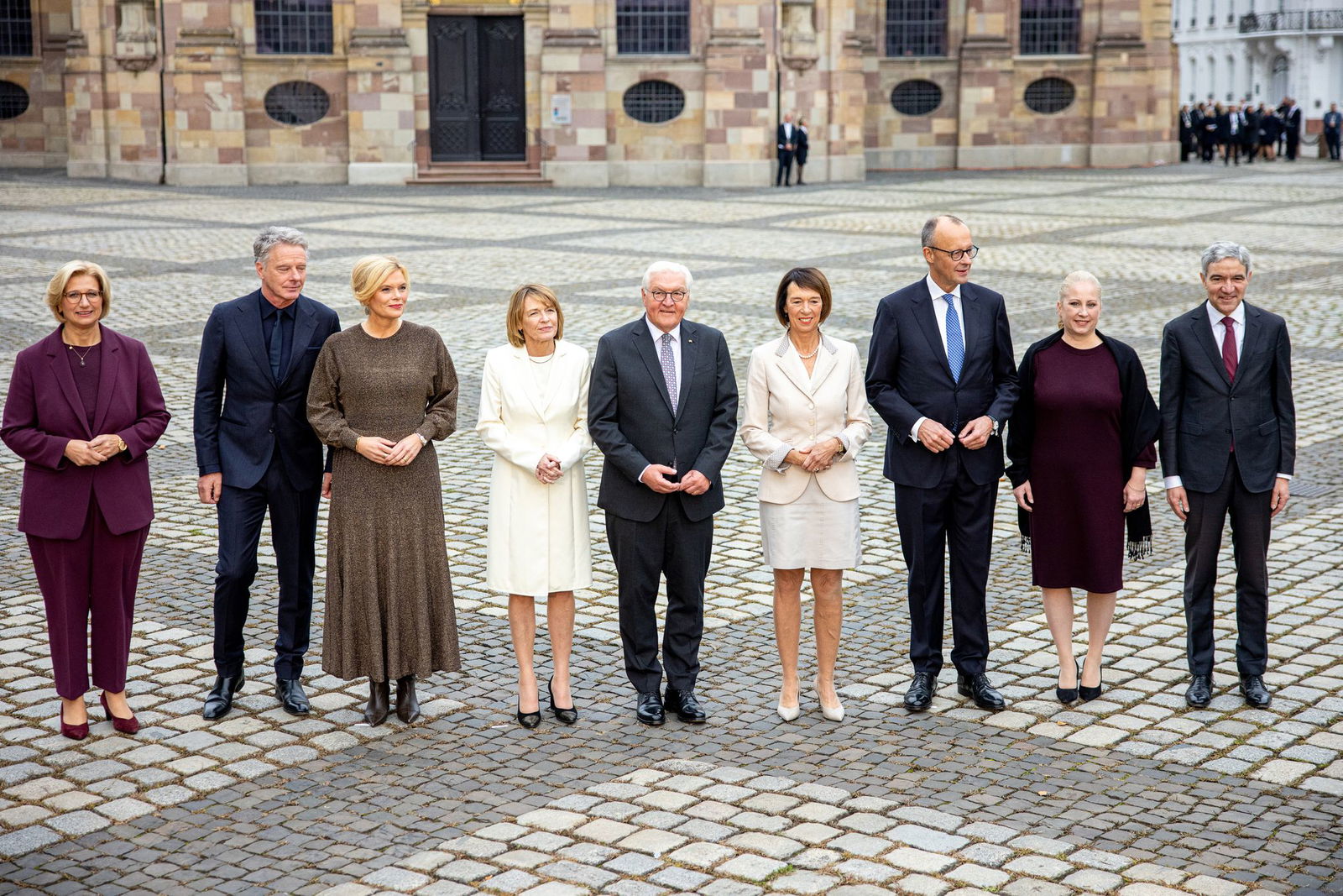 An dem zentralen Festakt zum Tag der Deutschen Einheit nahmen unter anderem Bundeskanzler Friedrich Merz (CDU) und der französische Staatspräsident Emmanuel Macron teil. 