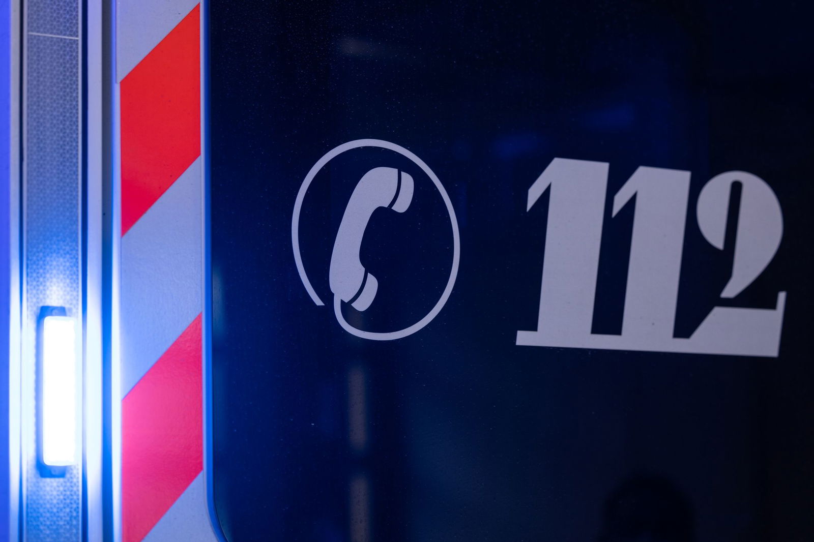 Insgesamt waren rund 100 Einsatzkräfte vor Ort (Symbolbild).