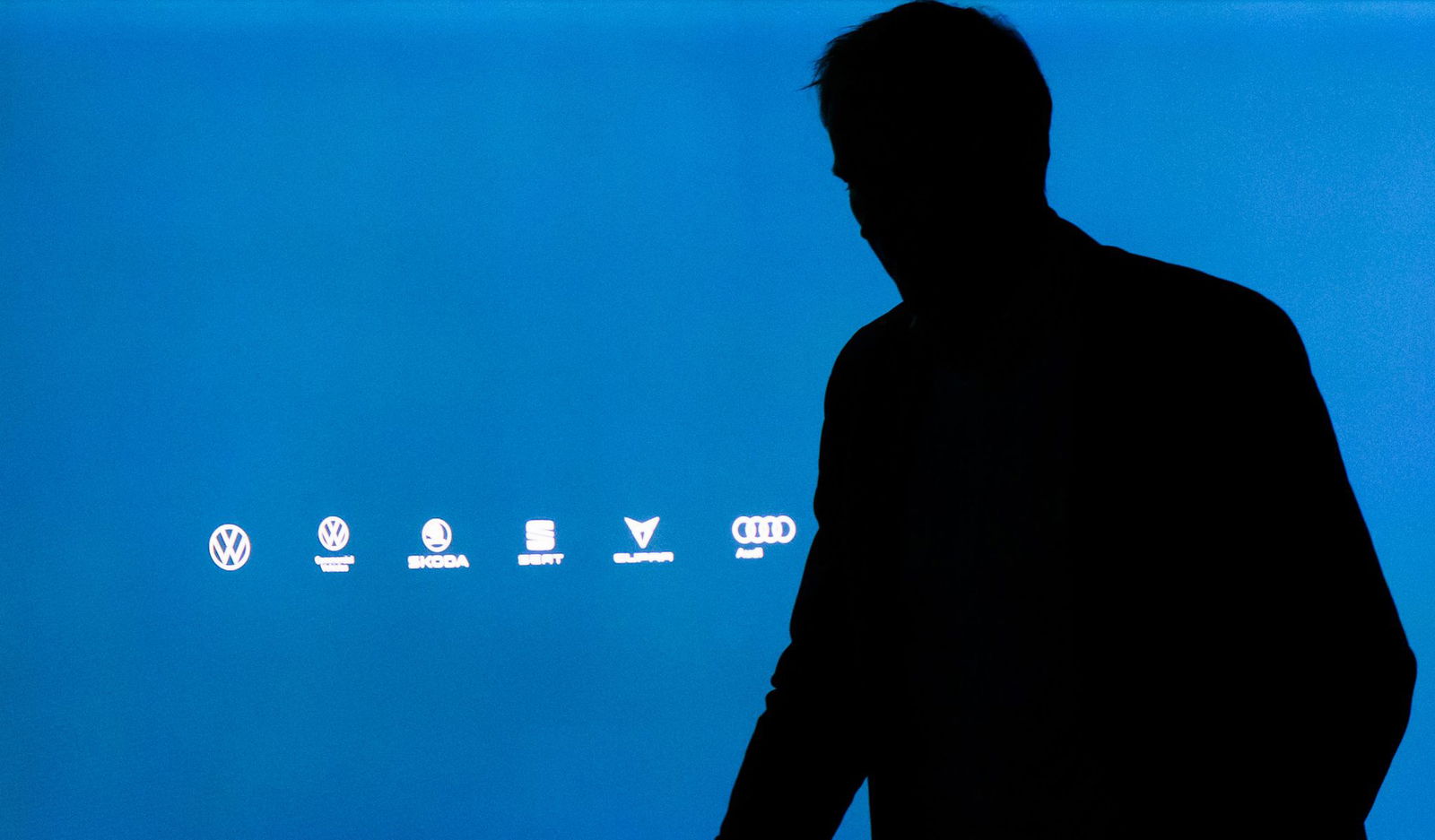 Oliver Blume gibt seinen Chefposten bei Porsche ab. (Archivbild)