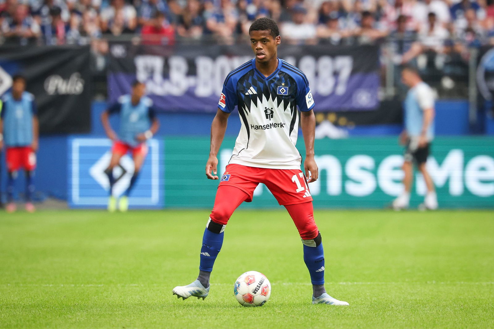 Gerade operiert: HSV-Verteidiger Warmed Omari (Archiv)