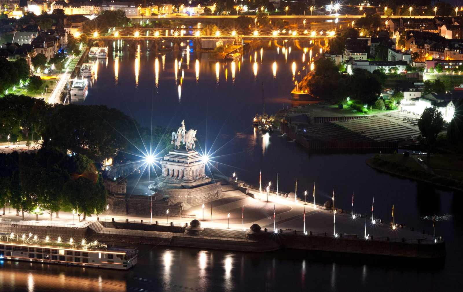 Koblenz hatte das Ehrenamt des oder der Beauftragten 2020 für eine bessere Kommunikation zwischen Nachtkultur, Verwaltung und Öffentlichkeit geschaffen. (Symbolbild)