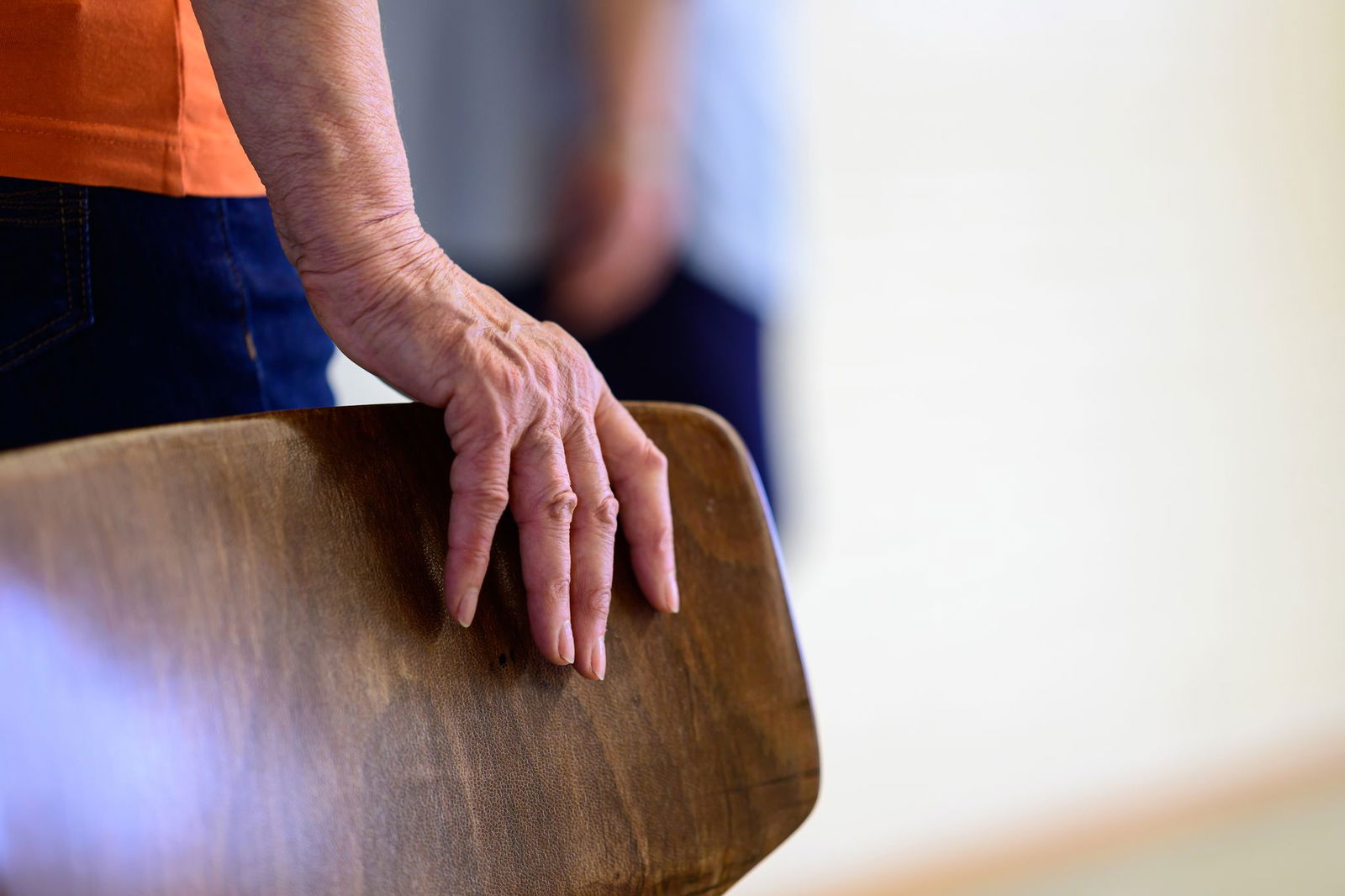 Vor allem Frauen in höherem Alter sind von Osteoporose betroffen. (Symbolbild)