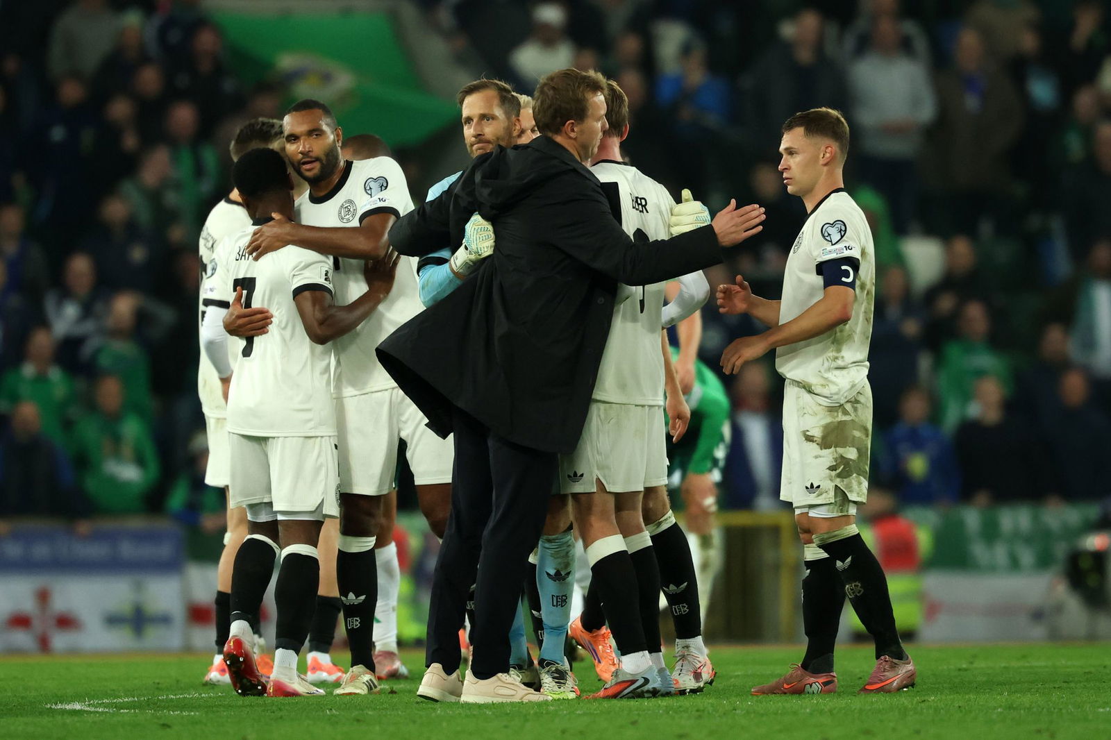 Die deutschen Nationalspieler und Bundestrainer Julian Nagelsmann haben wieder Hoffnung wegen der WM-Auslosung. (Archivbild)