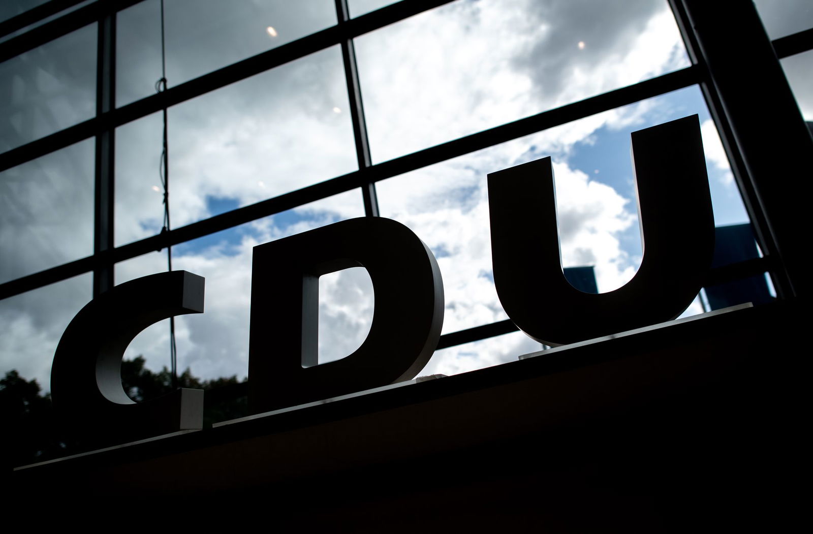 Die Initiative «Compass Mitte» verlangt mehr Augenmerk auf soziale und liberale Themen. (Illustration)